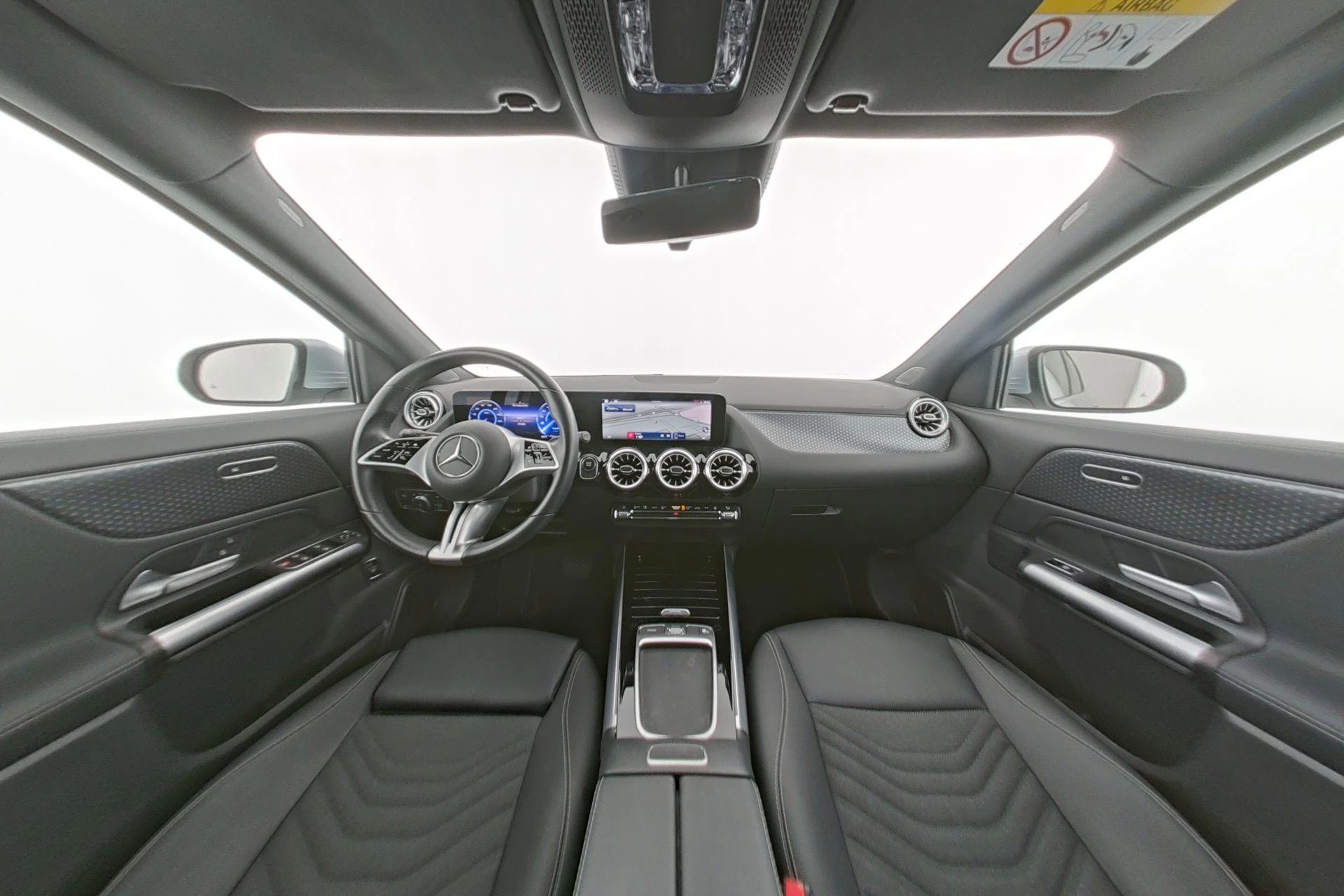 Mercedes-Benz EQA 250+ Business Line + CARPLAY + LED + CAMERA +