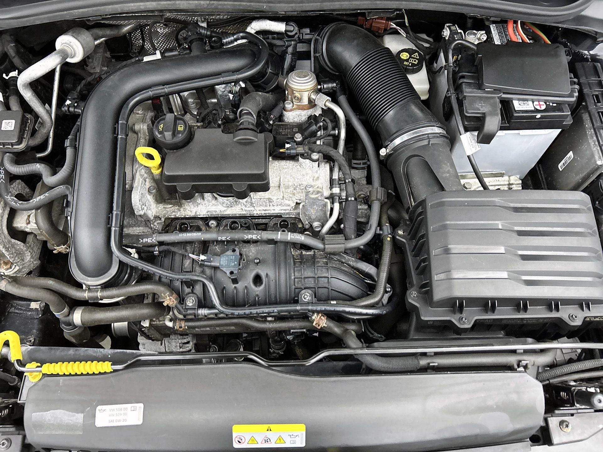 Volkswagen-Polo-image-10