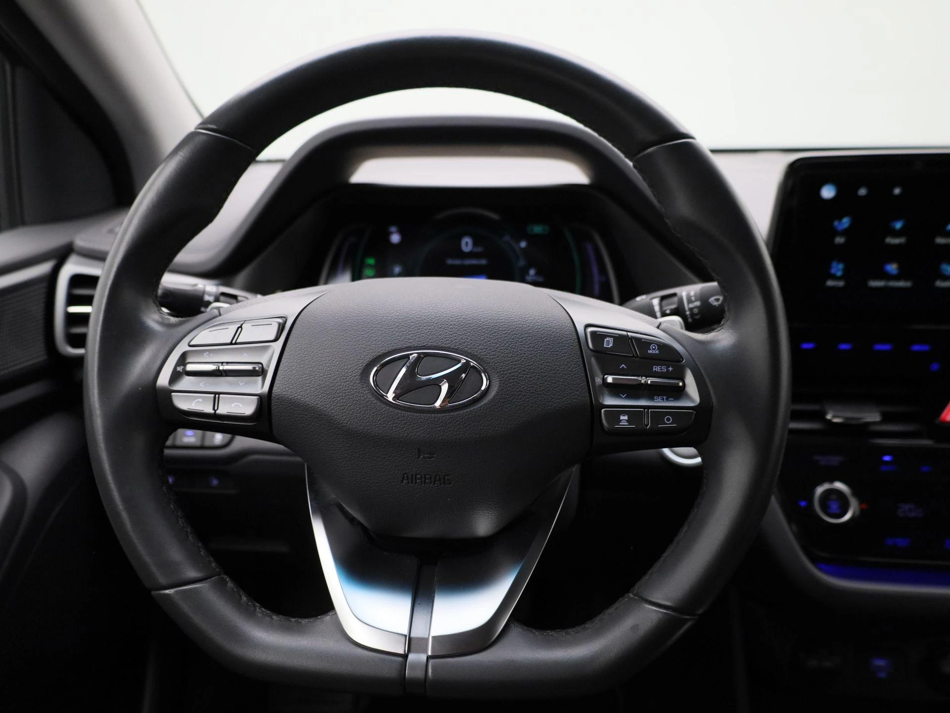 Hyundai-IONIQ-image-6