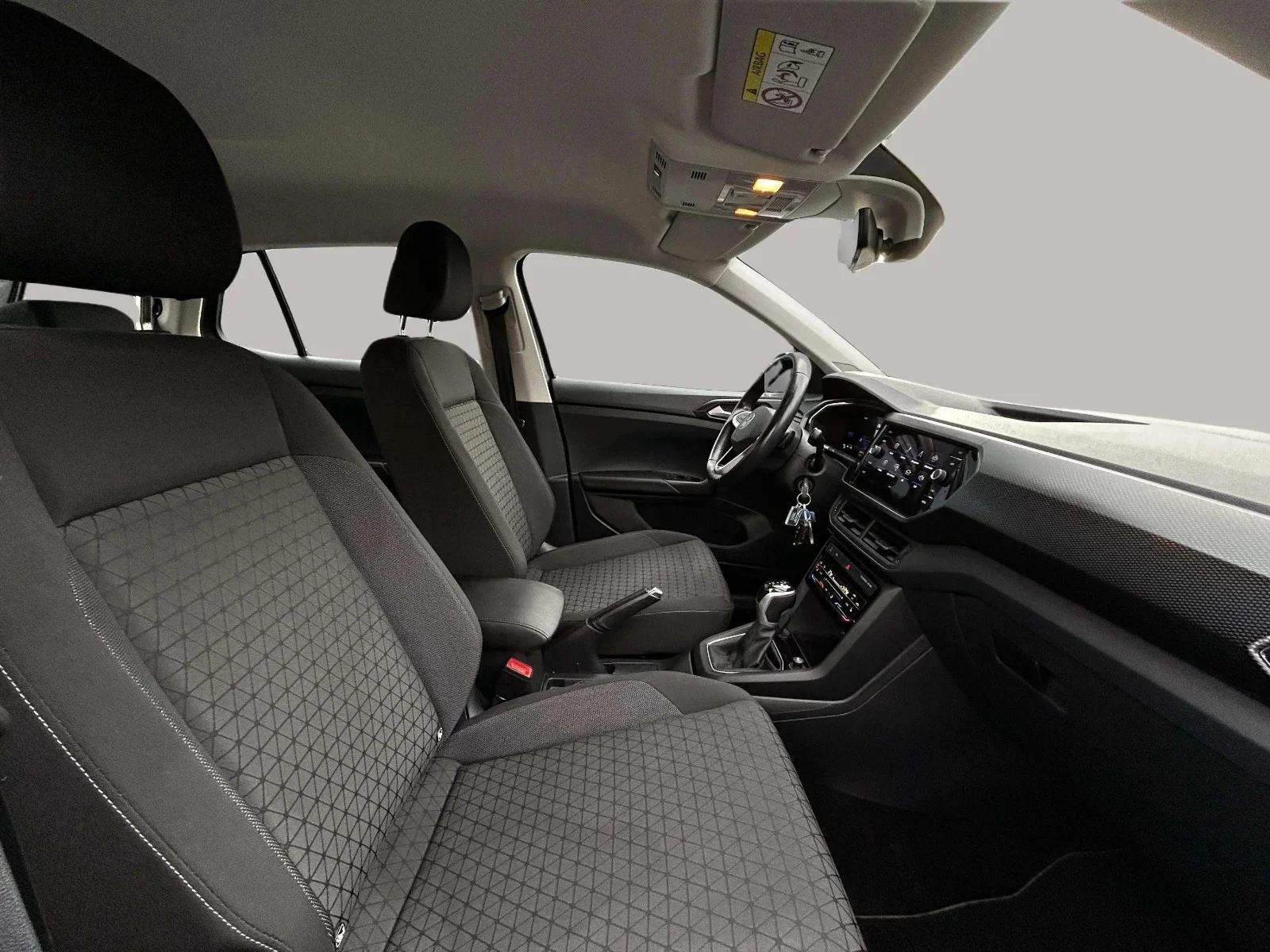 Volkswagen-T-Cross-image-12