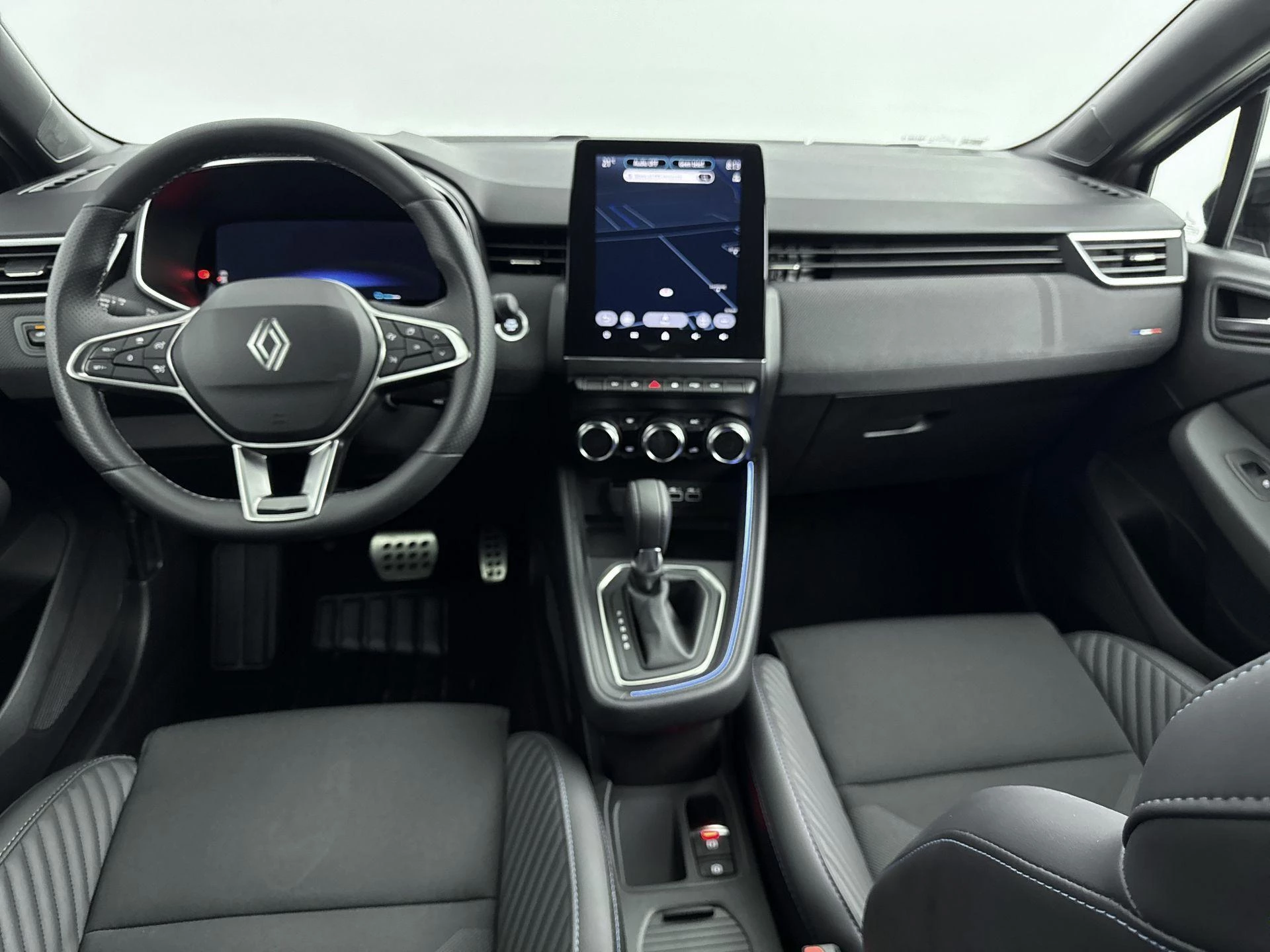 Renault-Clio-image-21