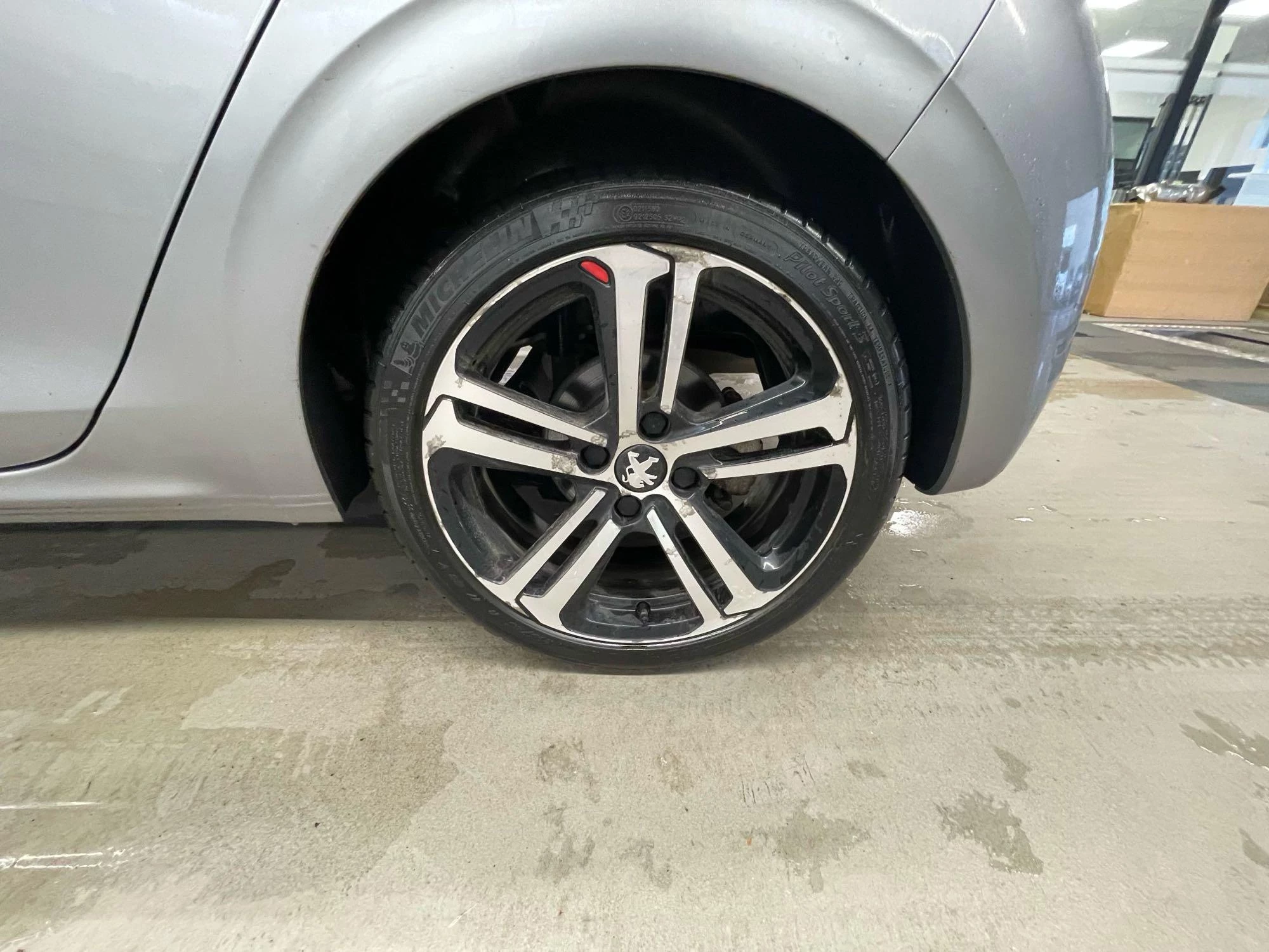 Peugeot 208 1.2 PureTech 81kW s/s Aut. GT Line