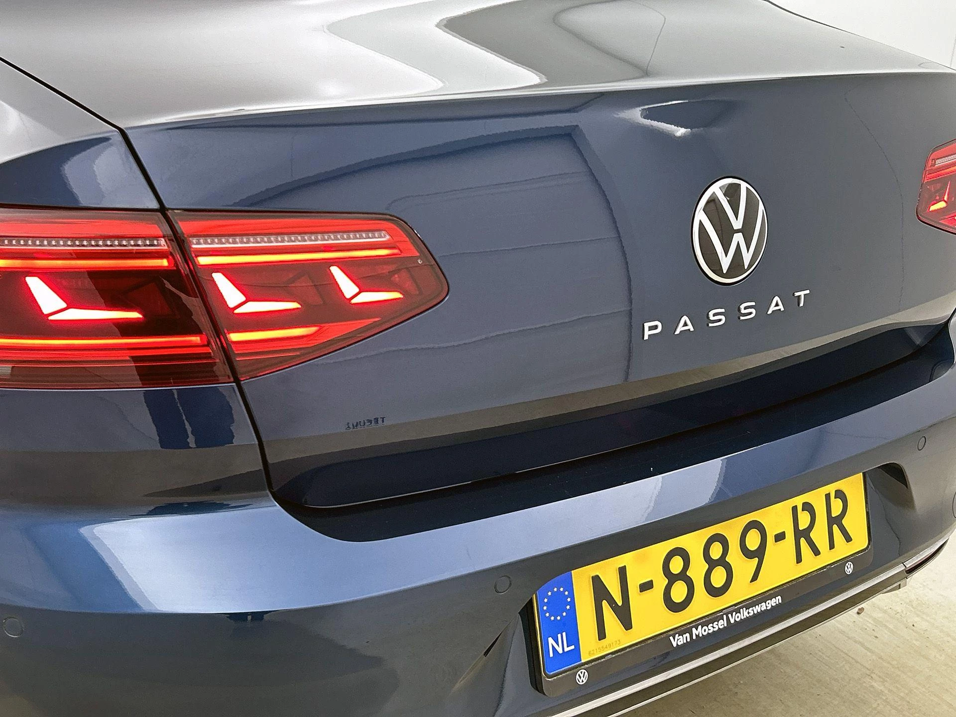 Volkswagen-Passat-image-42