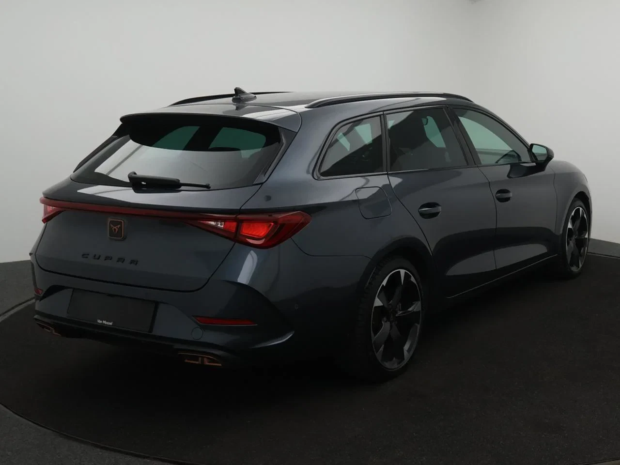 CUPRA Leon Sportstourer ST e-Hybrid (PHEV) Leon Break PHEV 1.4e-HYBRID 204PK *AUTOMAAT*LEDER*SPORTZETELS*CAMERA*PDC*NAVI*APP-CONNECT*ACC*...*