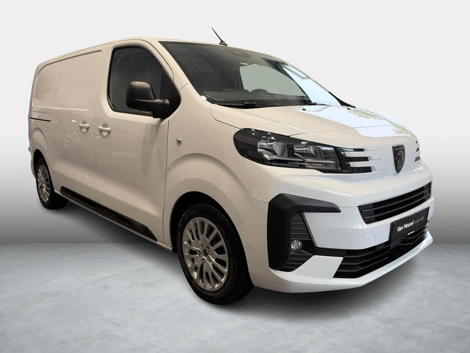Peugeot-Expert-image-1