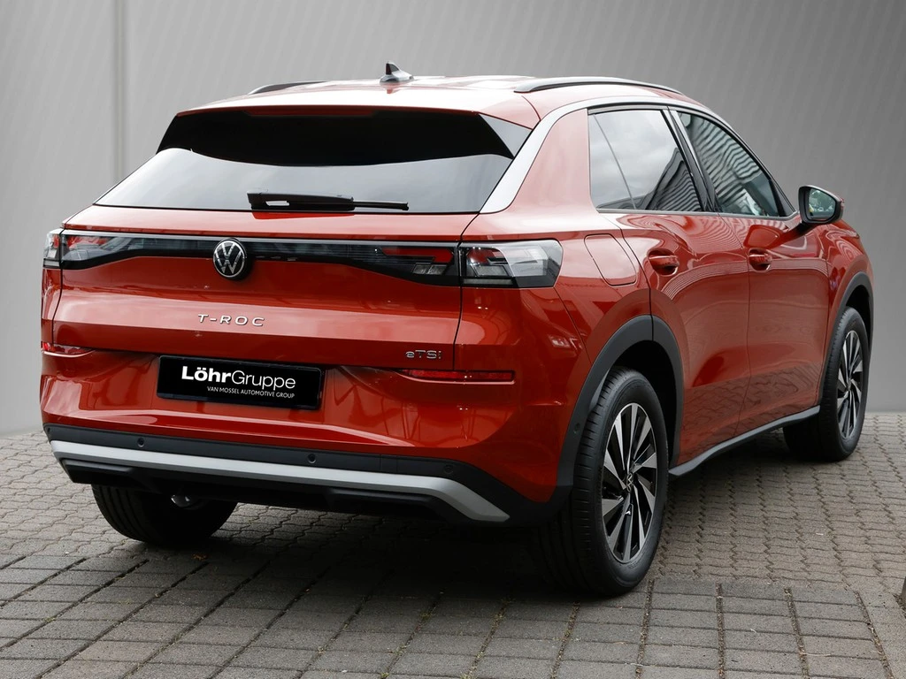 Volkswagen-T-Roc-image-3