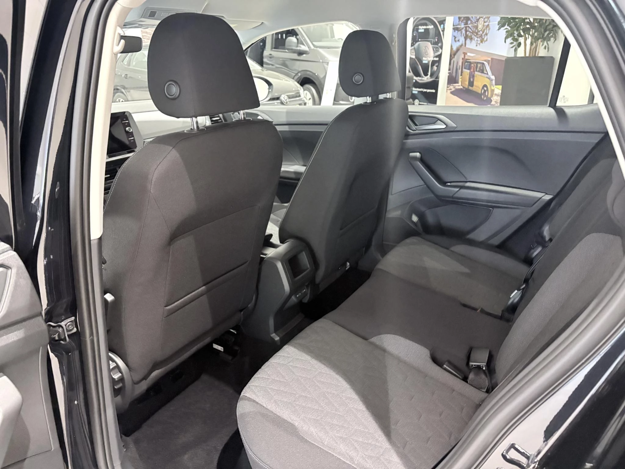 Volkswagen-T-Cross-image-8