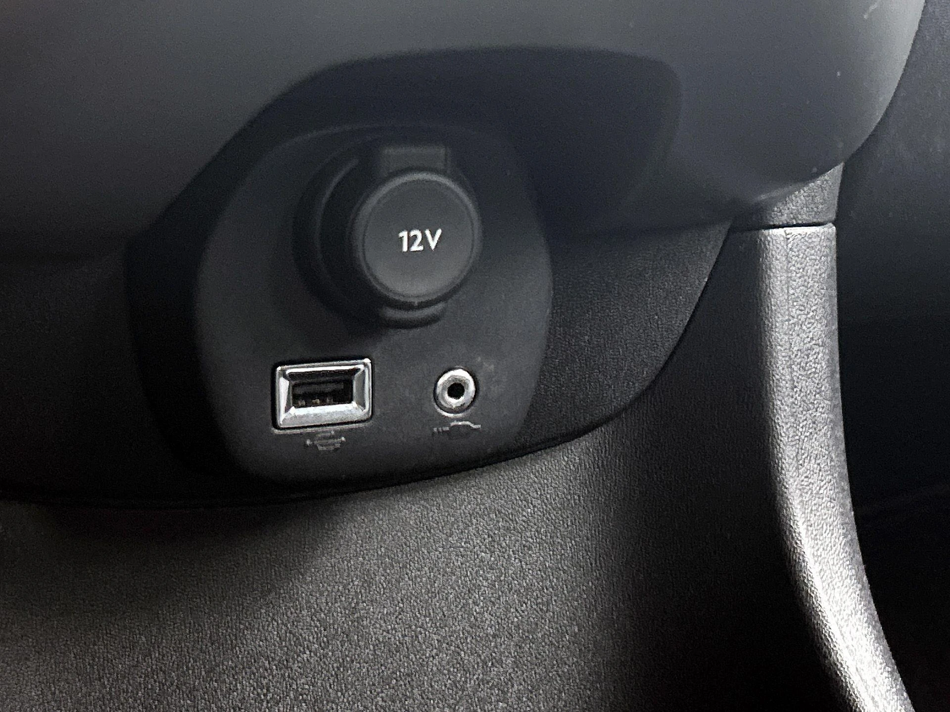 Peugeot-108-image-27