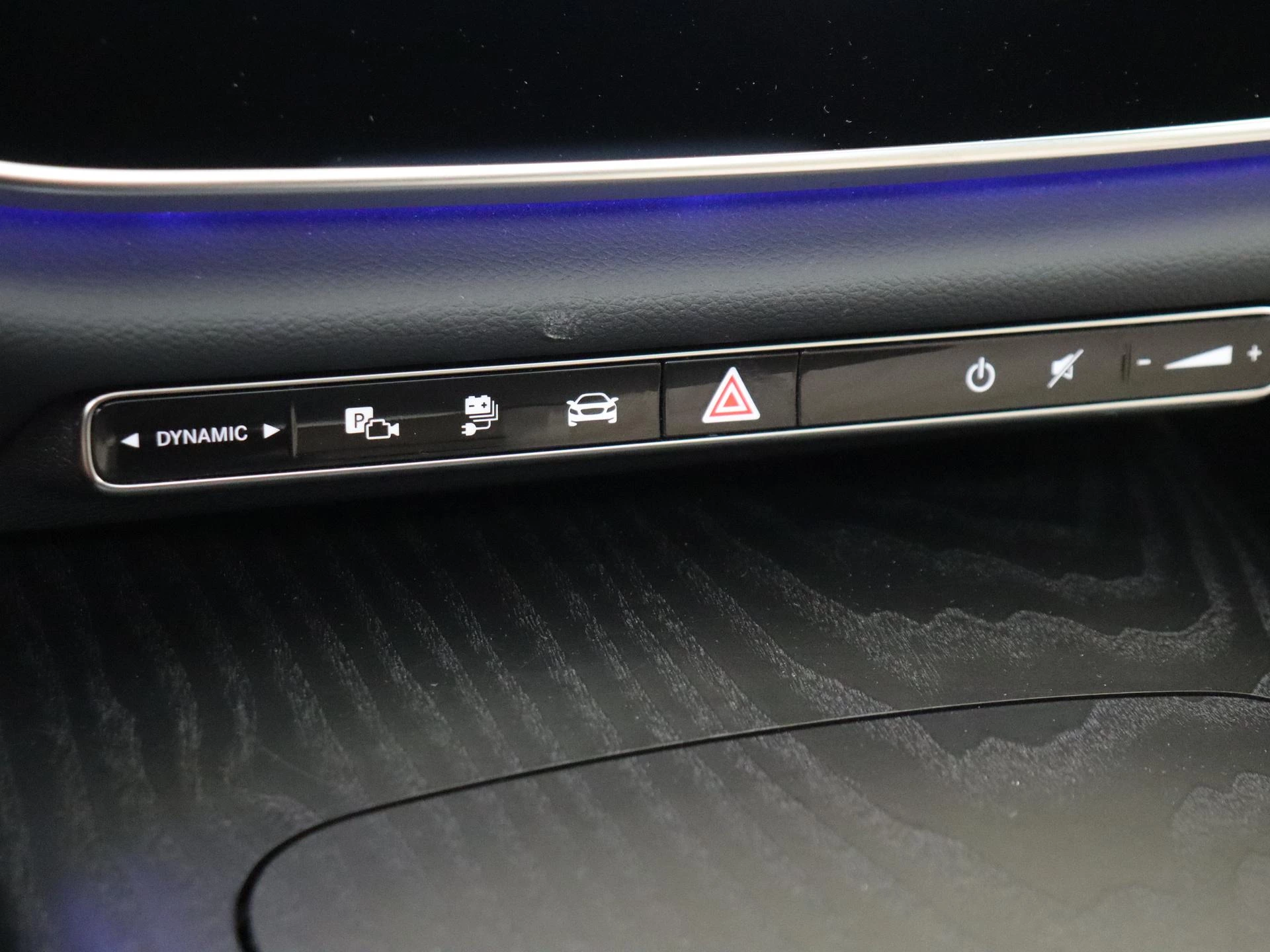 Mercedes-Benz-E-Klasse-image-19