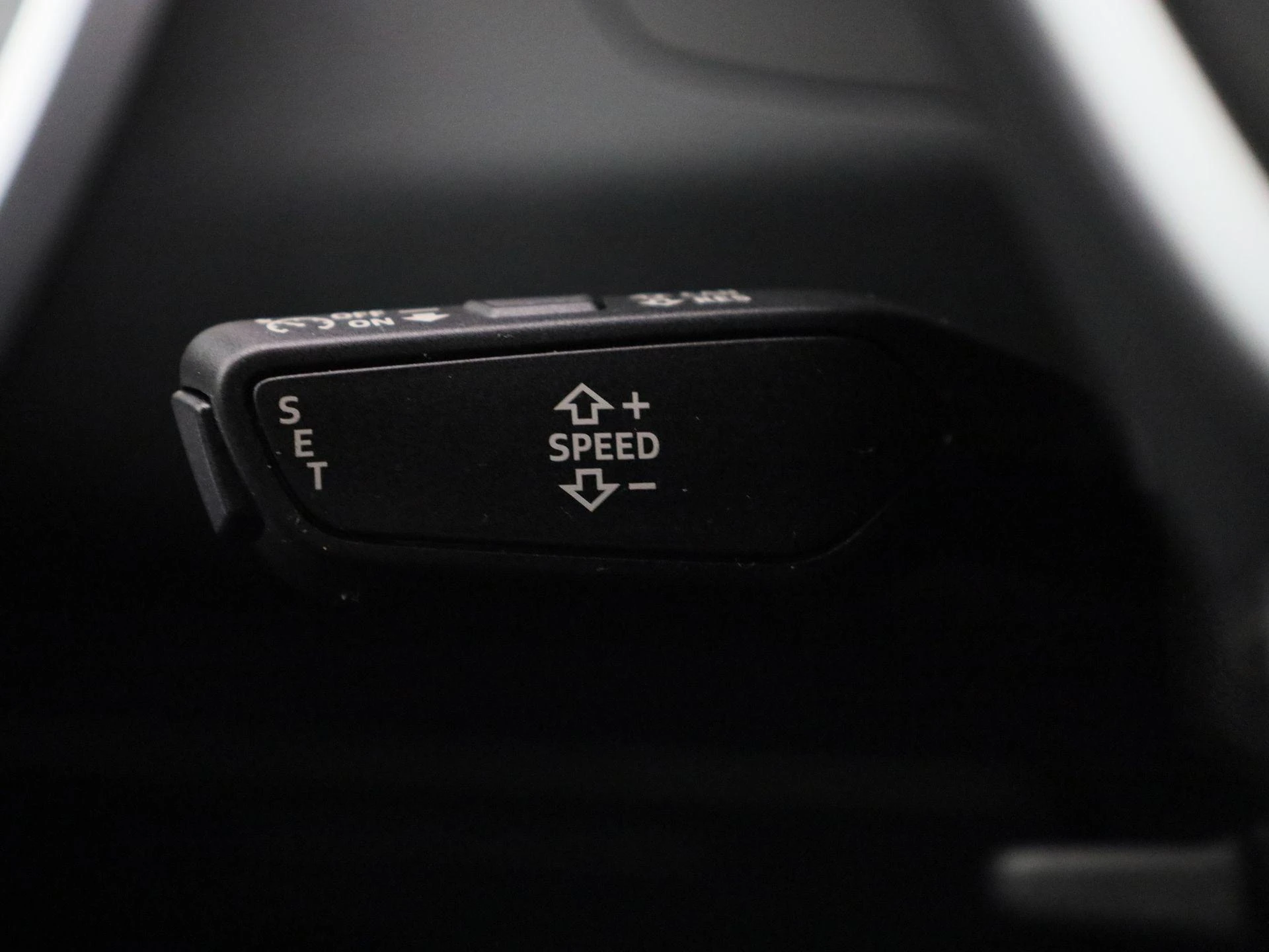 Audi-A6-image-20