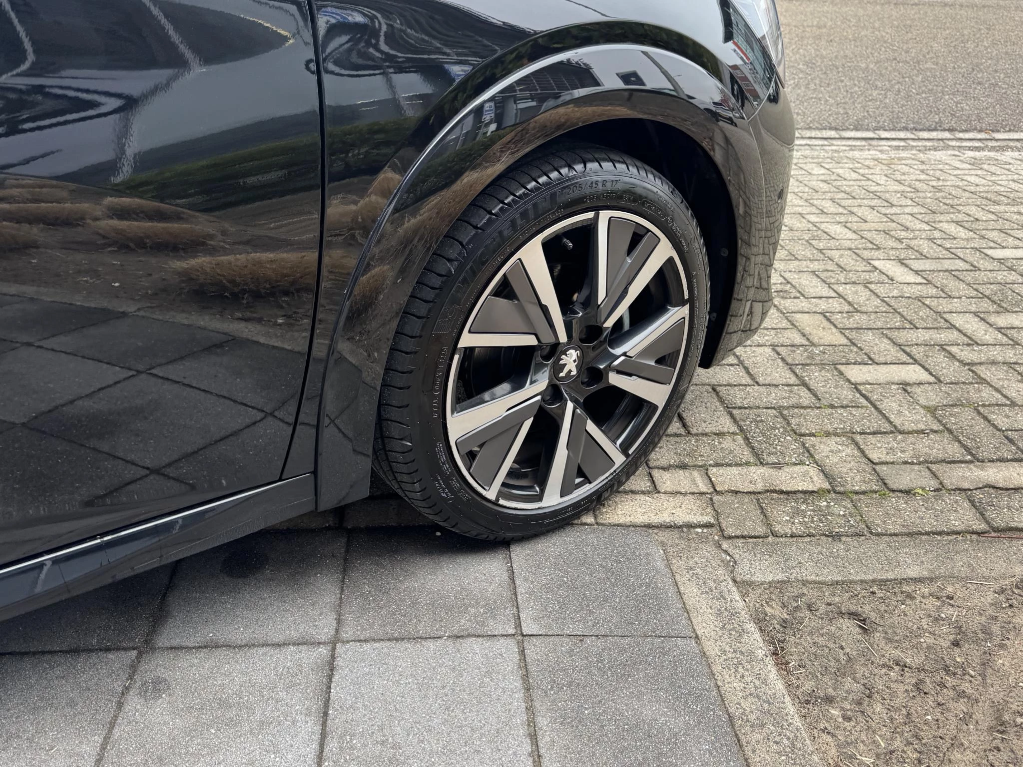 Peugeot-208-image-14