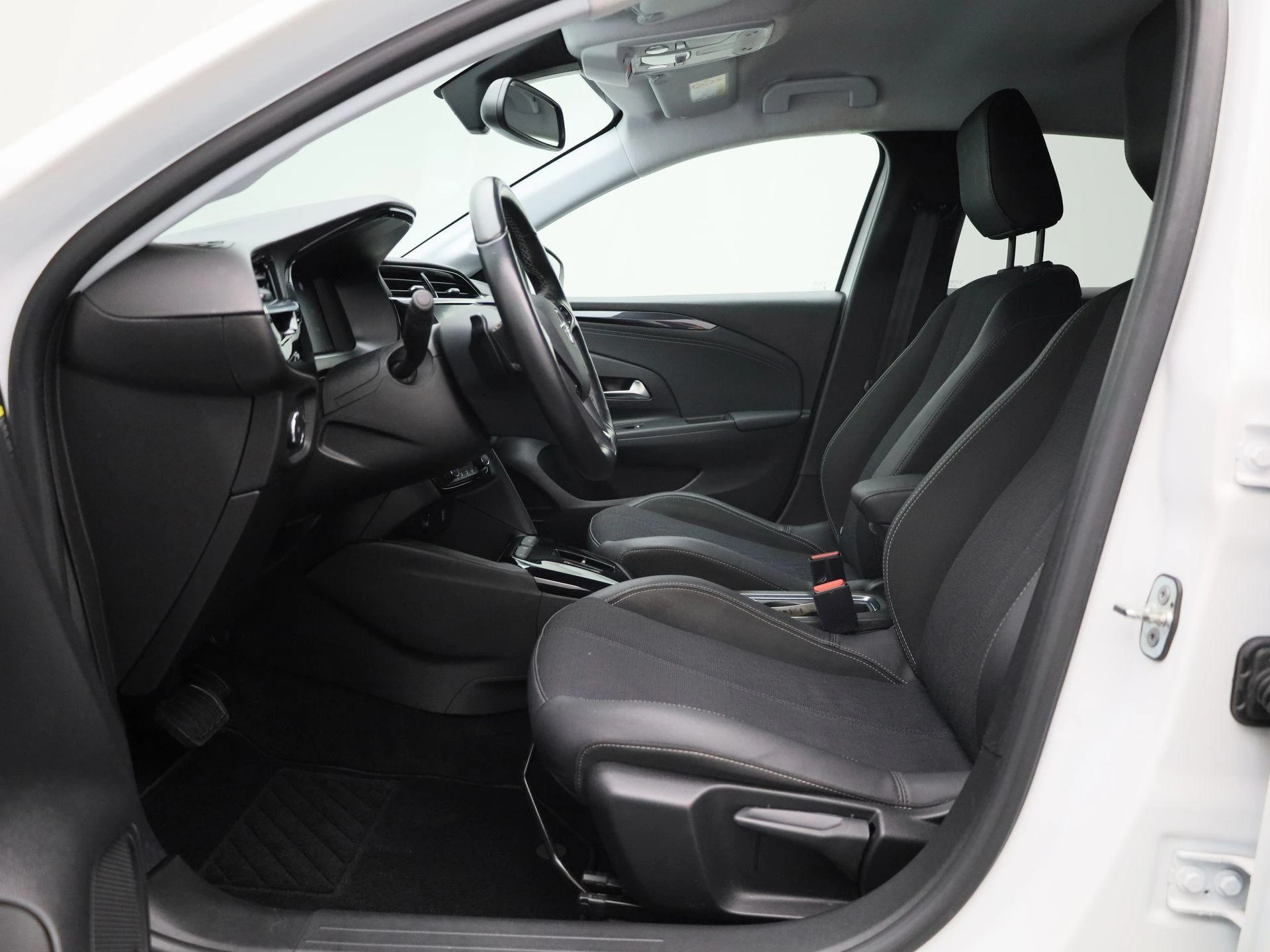 Opel-Corsa-image-8