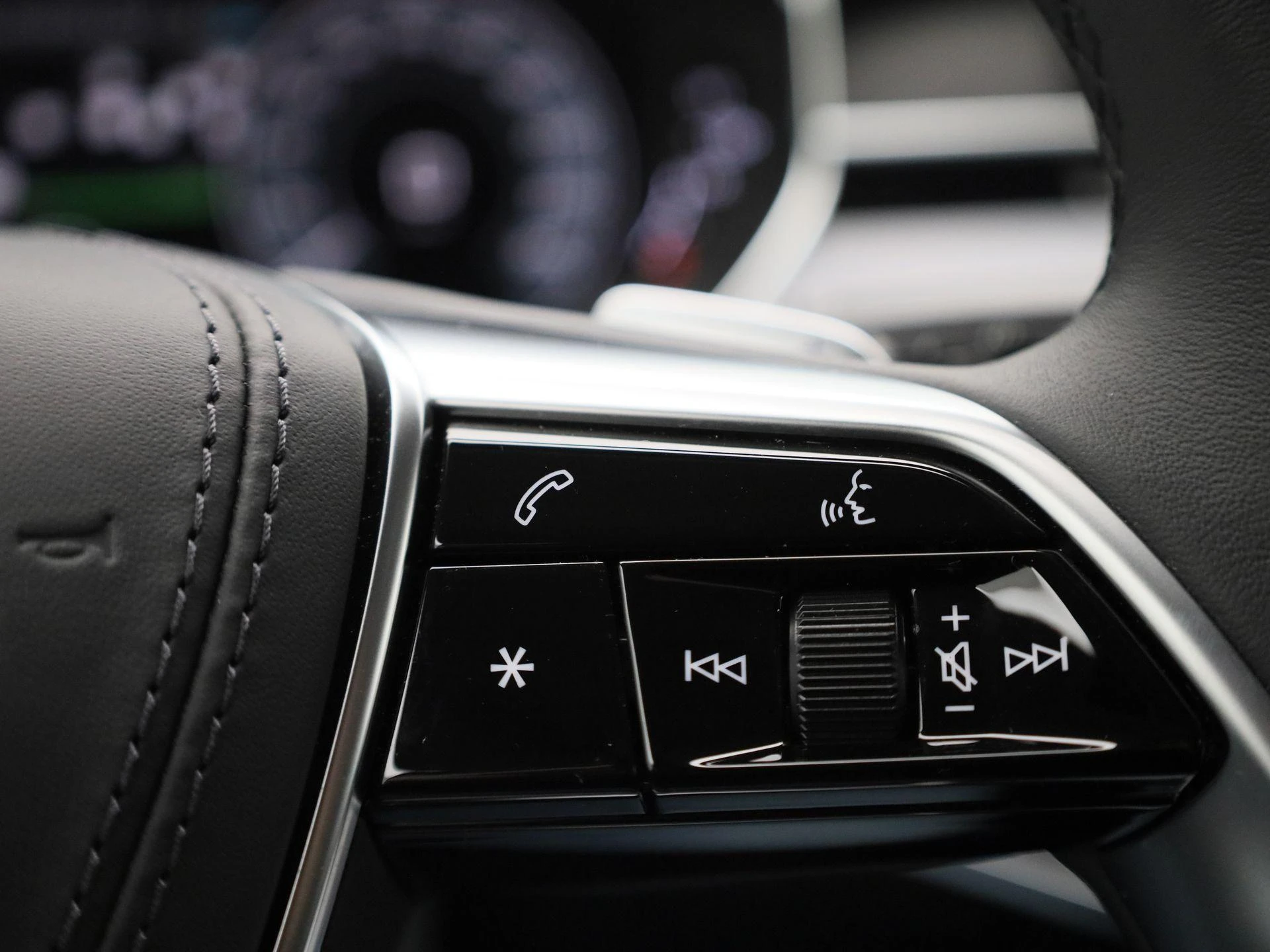 Audi-A8-image-35