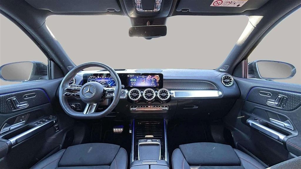 Mercedes-Benz-EQB-image-12