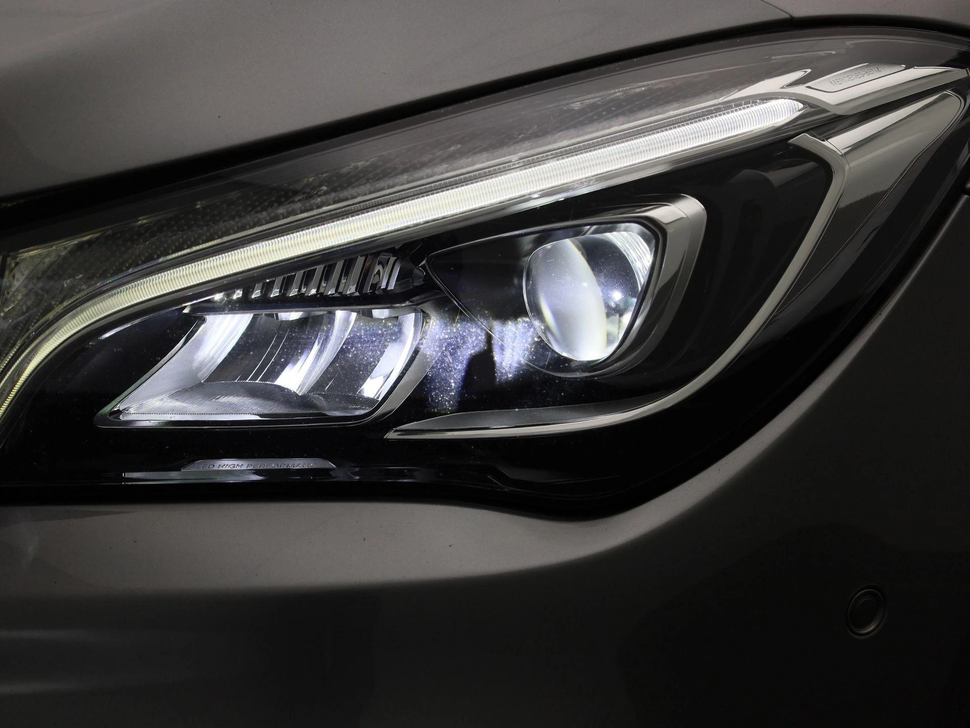 Mercedes-Benz-CLA-image-12