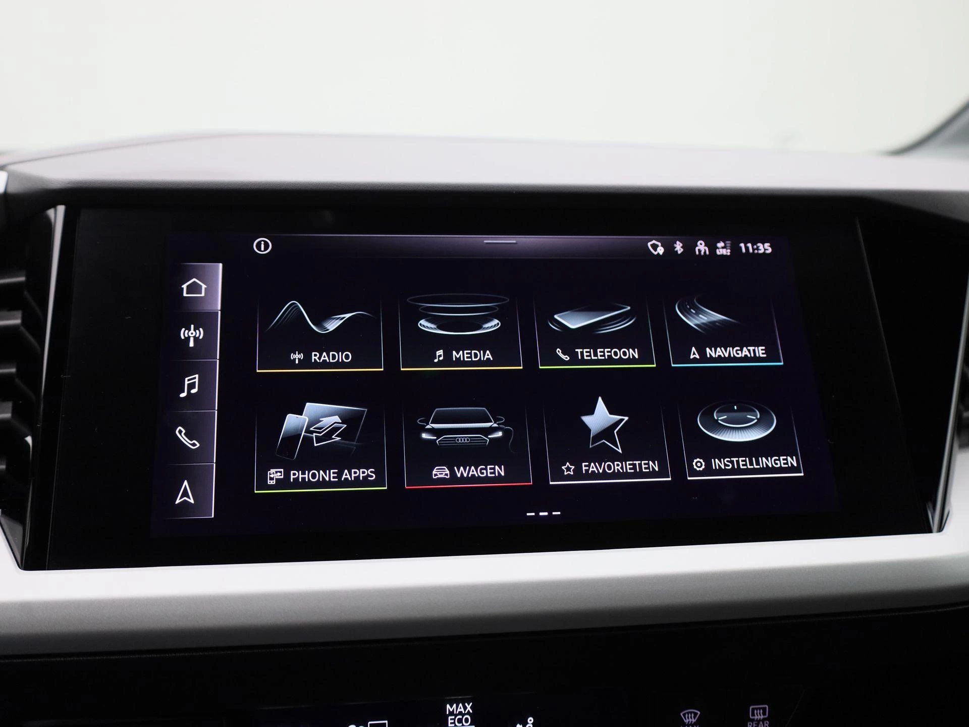 Audi-Q4 Sportback e-tron-image-23