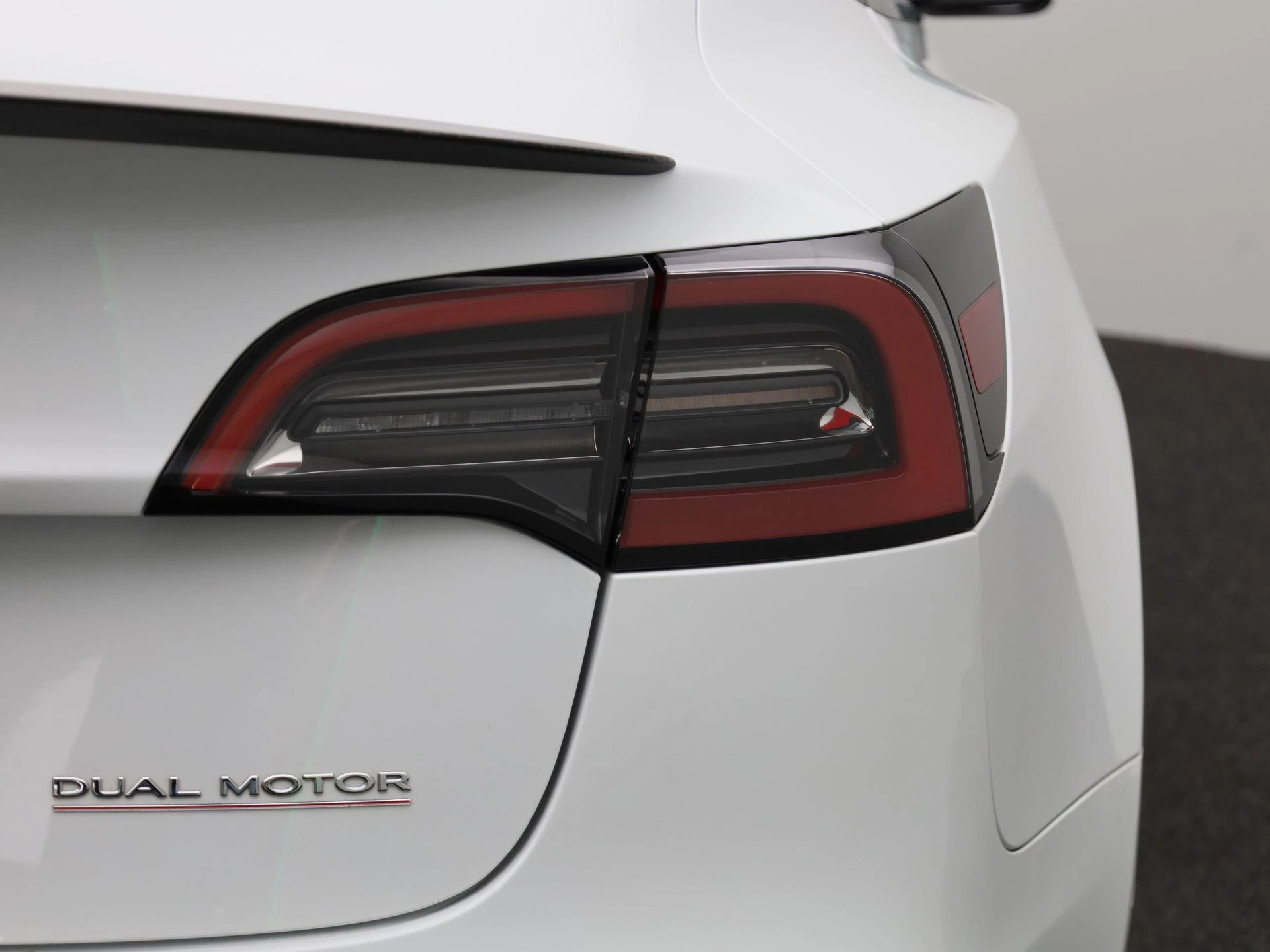 Tesla-Model 3-image-37