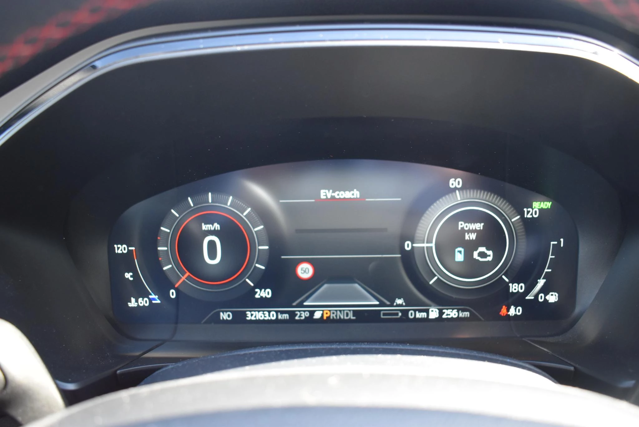 Ford-Kuga-image-19
