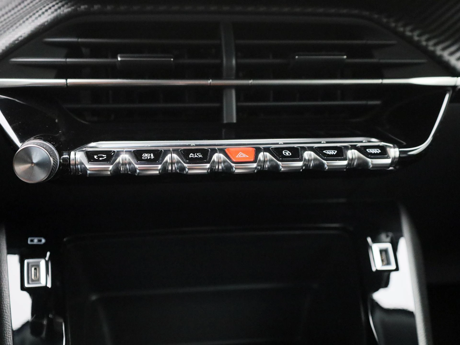 Peugeot-e-2008-image-20