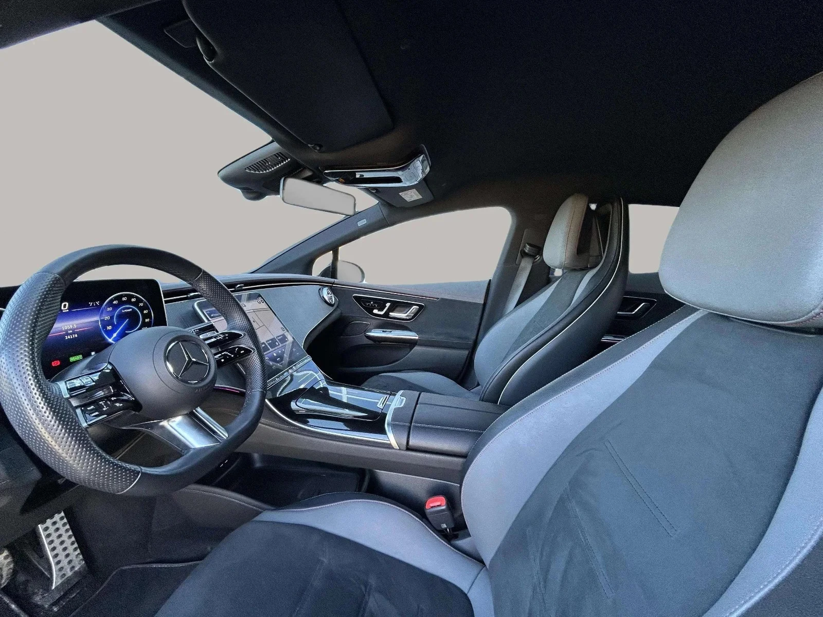 Mercedes-Benz-EQE-image-9