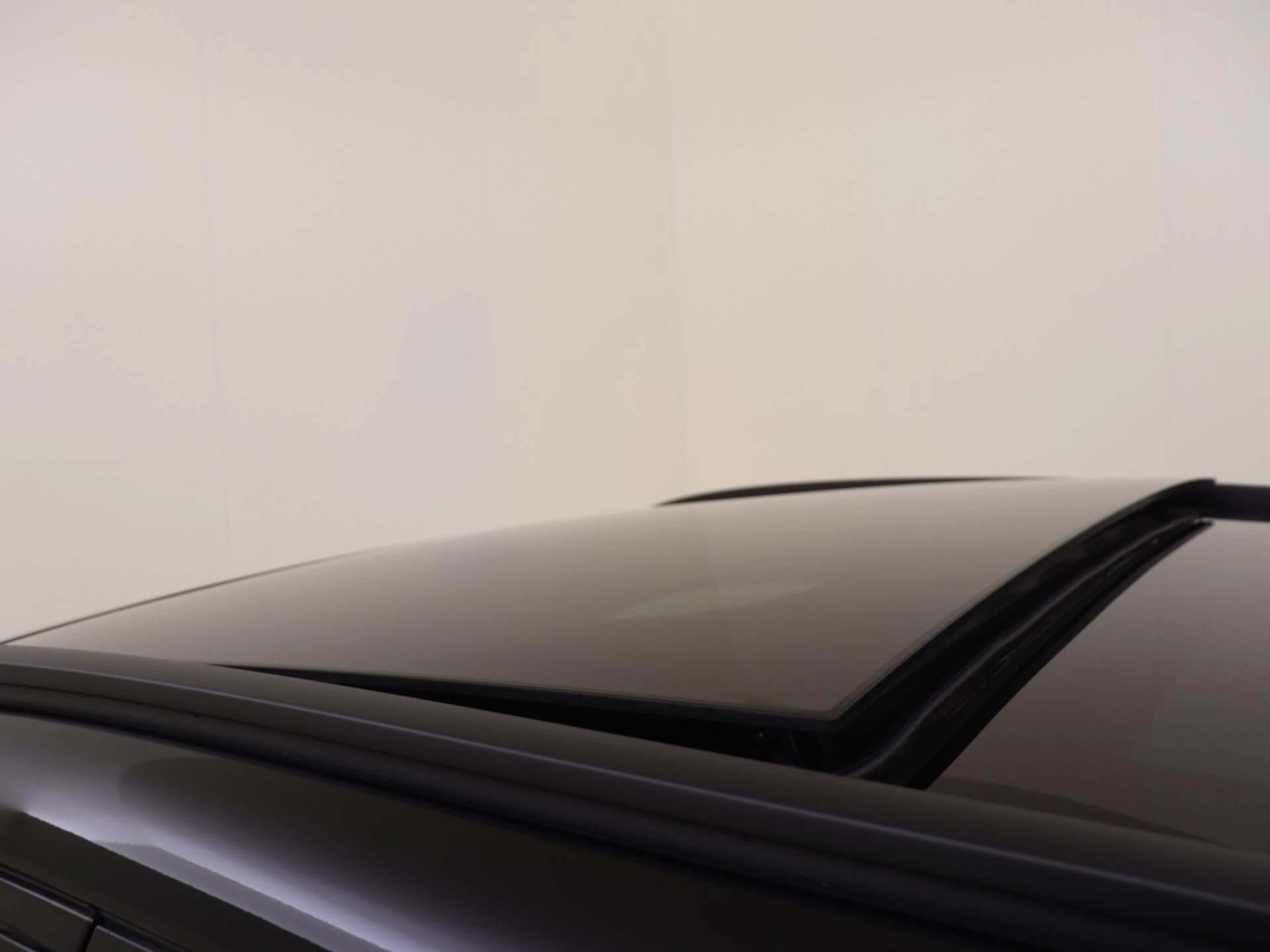 Mercedes-Benz-GLA-image-28