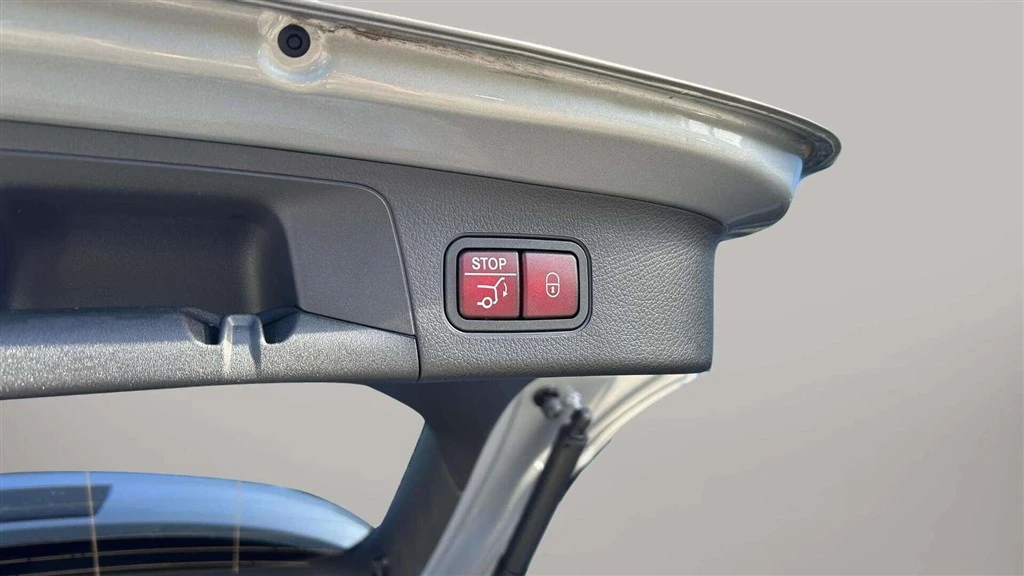 Mercedes-Benz-EQA-image-25
