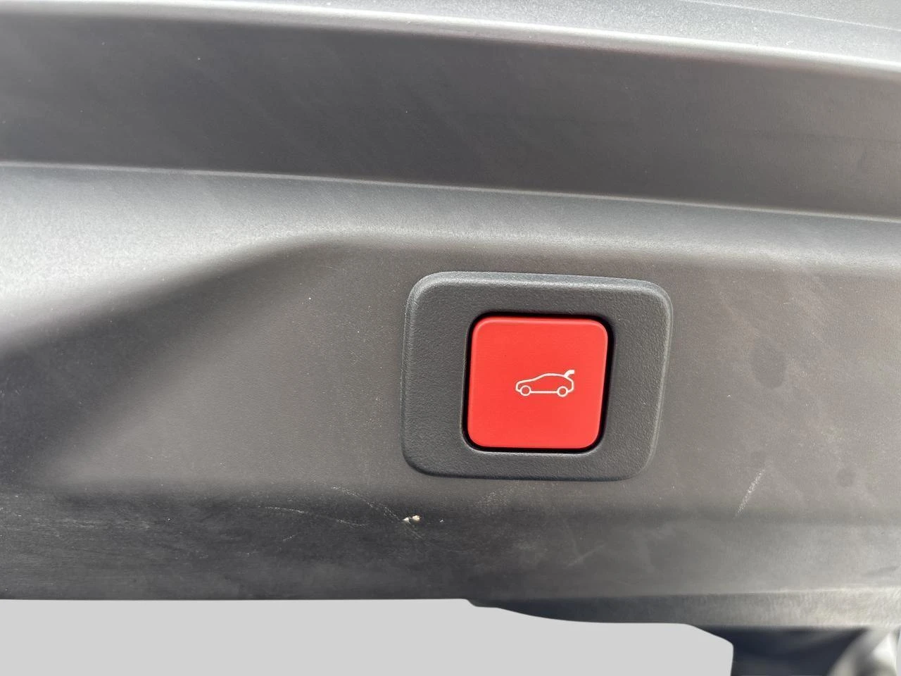 Peugeot 3008 1.6 HYBRID 195 e-DSC7 GT