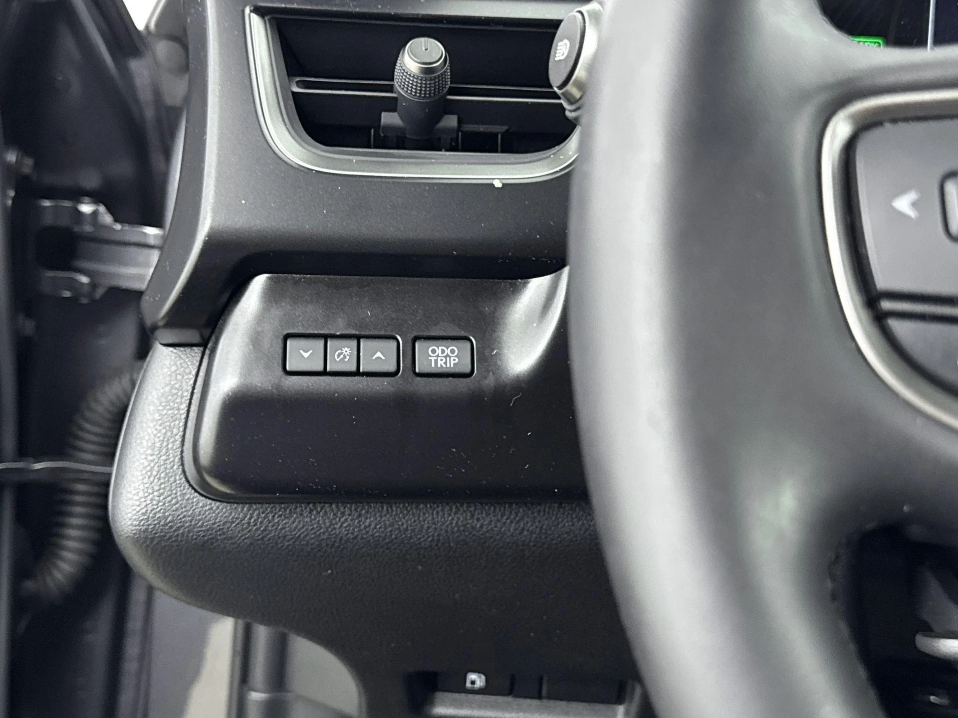 Lexus-UX-image-24