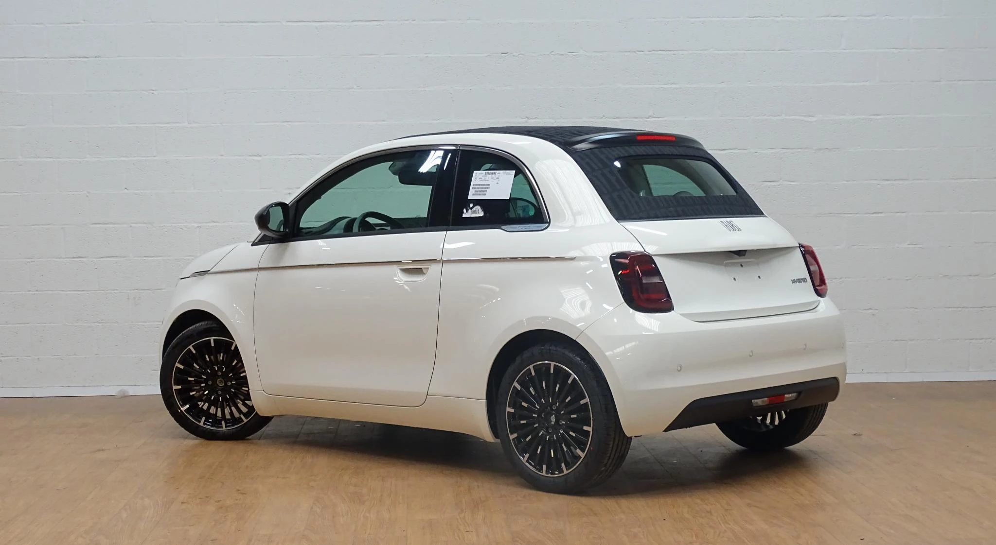 Fiat 500C 1.0 Hybrid LA PRIMA cabrio