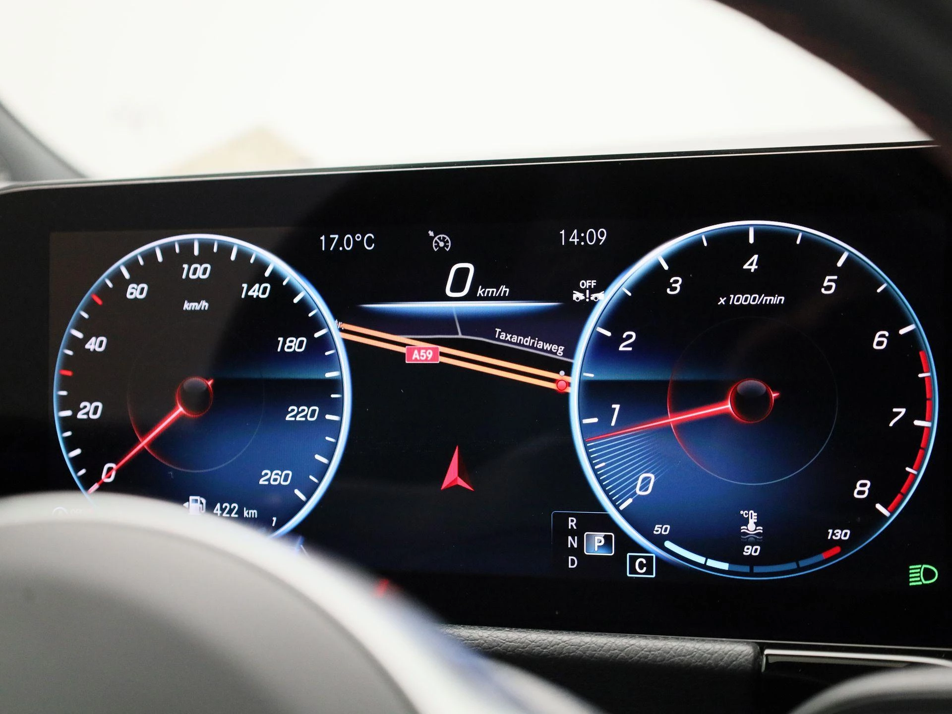 Mercedes-Benz-B-Klasse-image-24