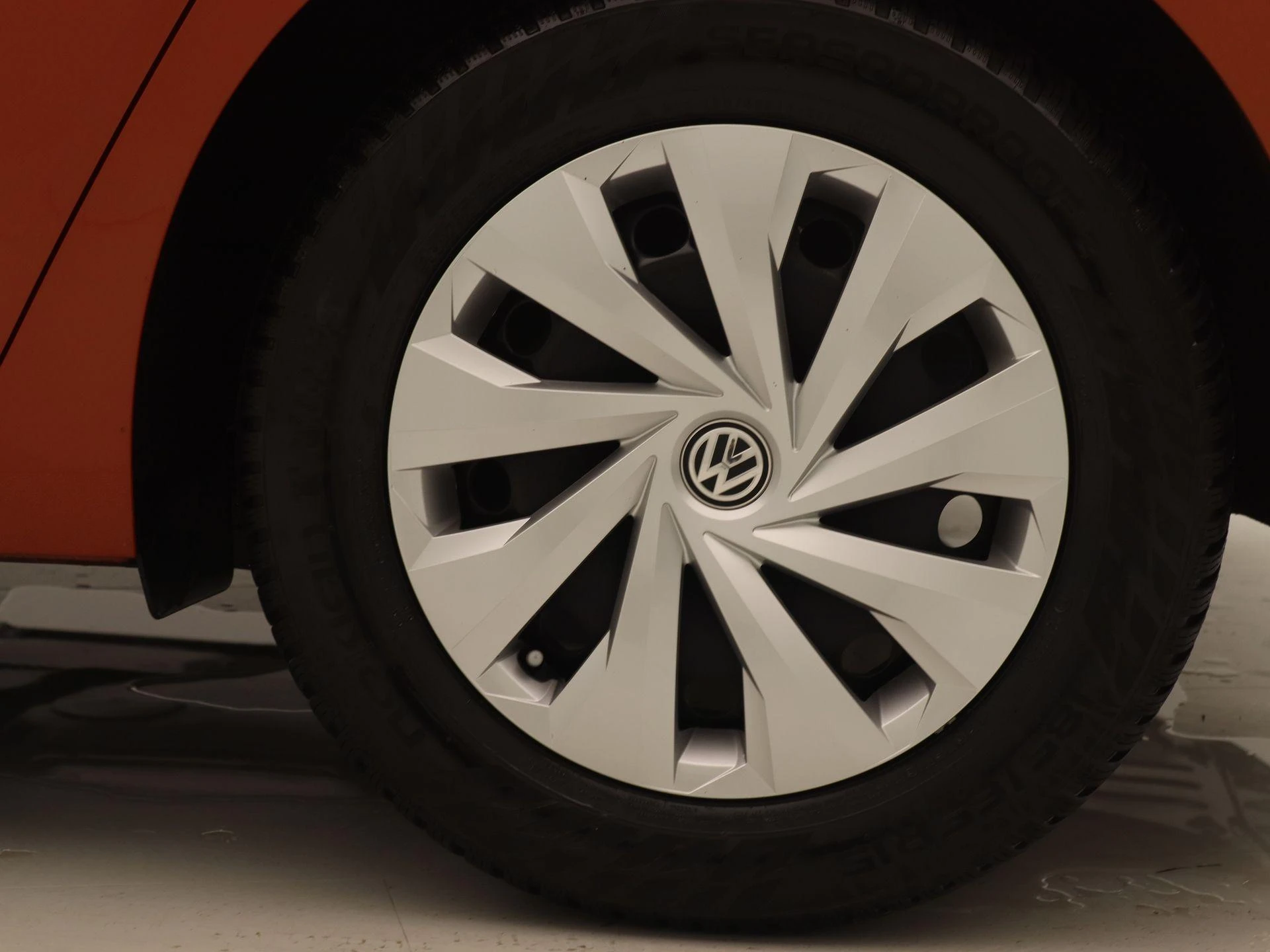 Volkswagen-Polo-image-16