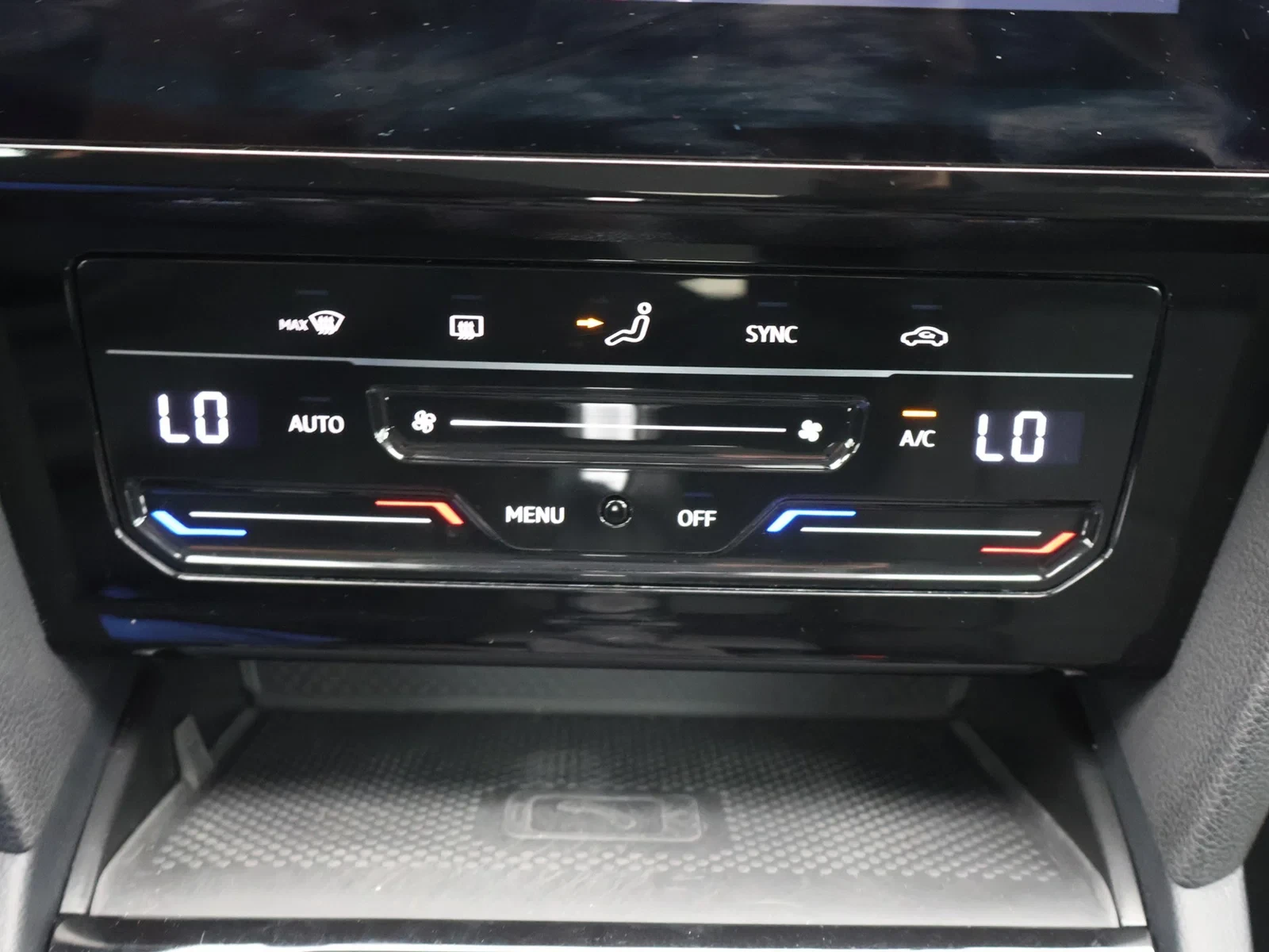 Volkswagen-Passat-image-21