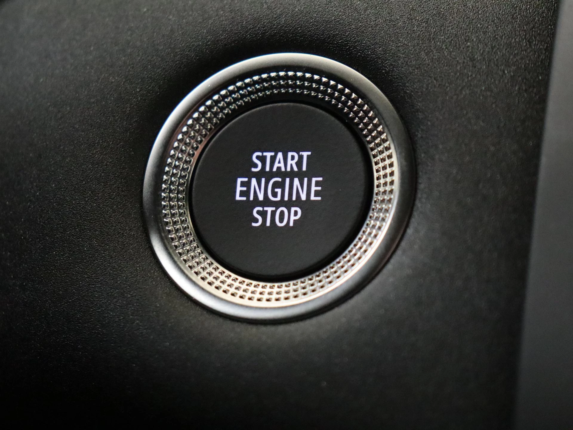 Renault-Captur-image-16