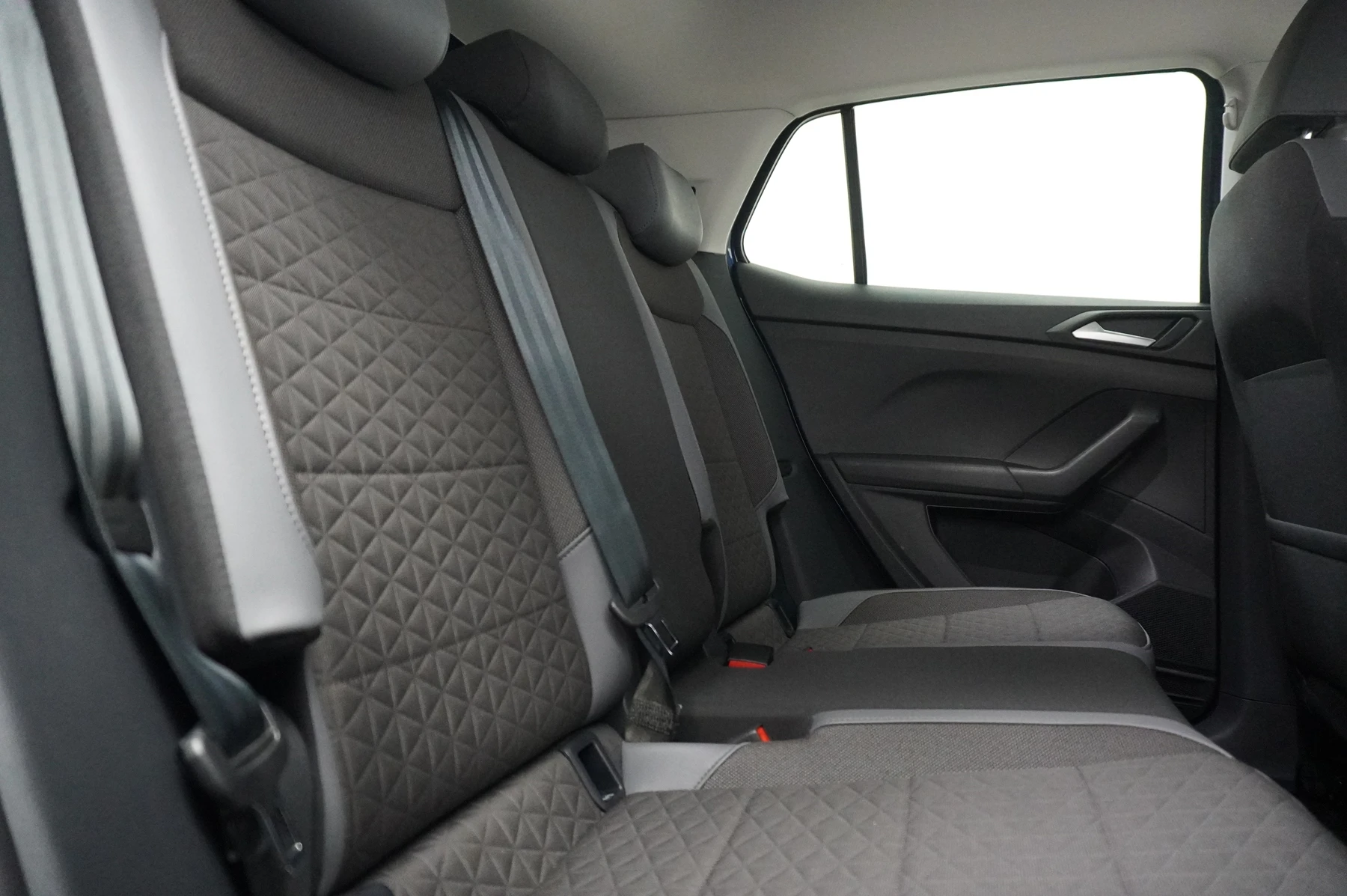 Volkswagen-T-Cross-image-12