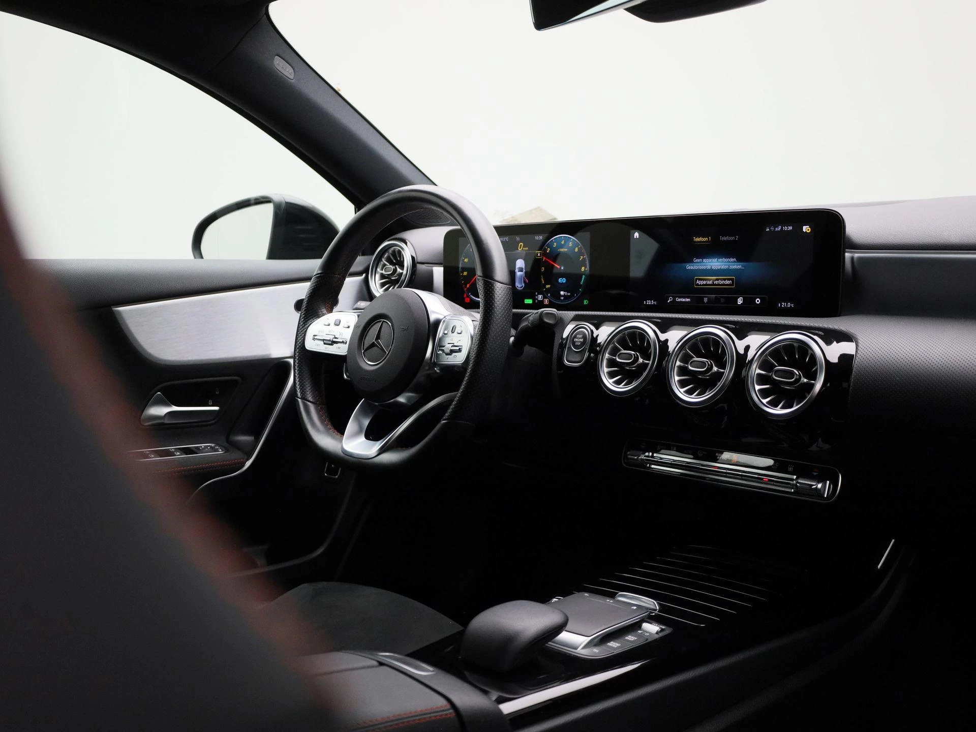 Mercedes-Benz-A-Klasse-image-33
