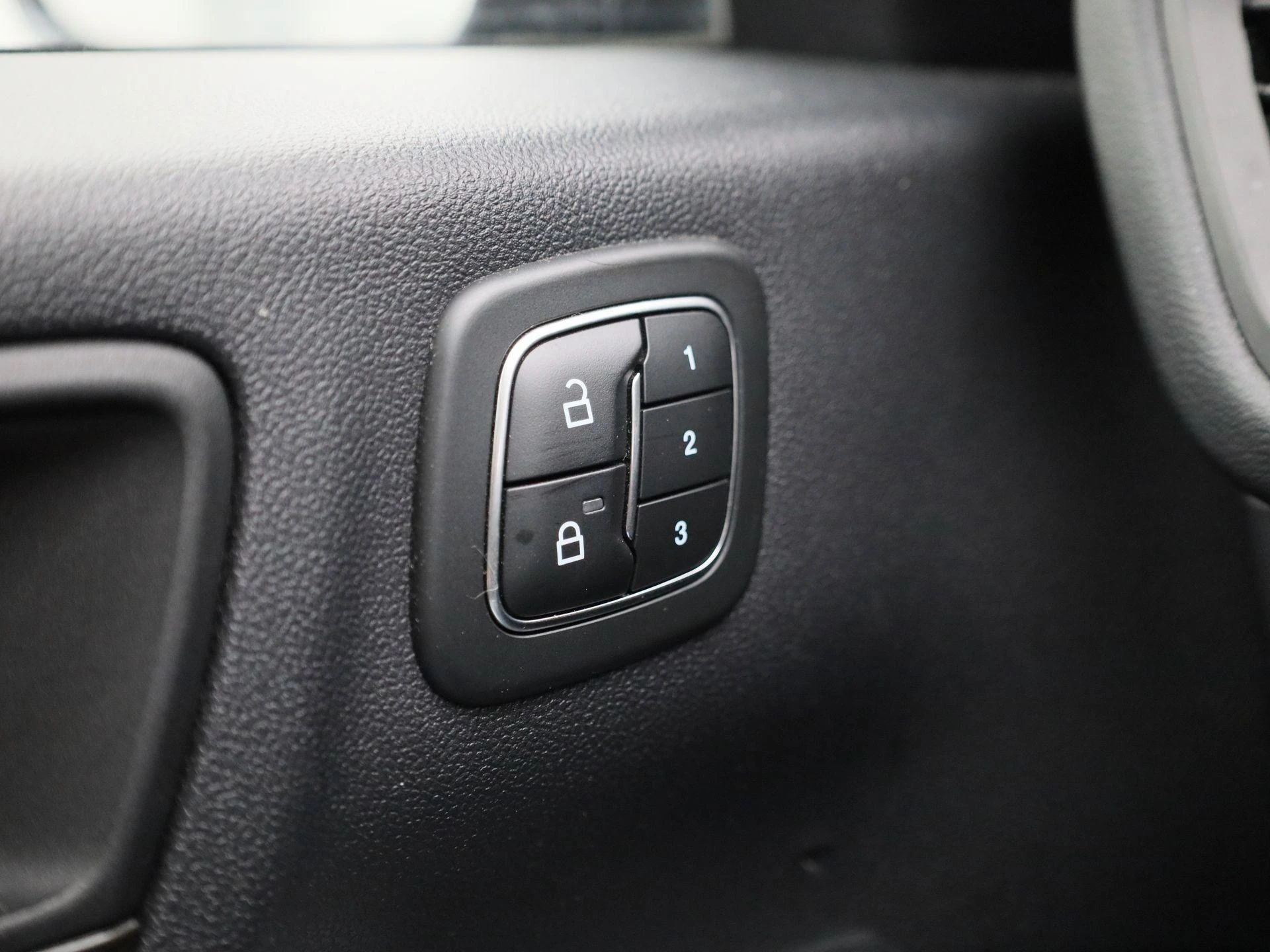 Ford-Kuga-image-23