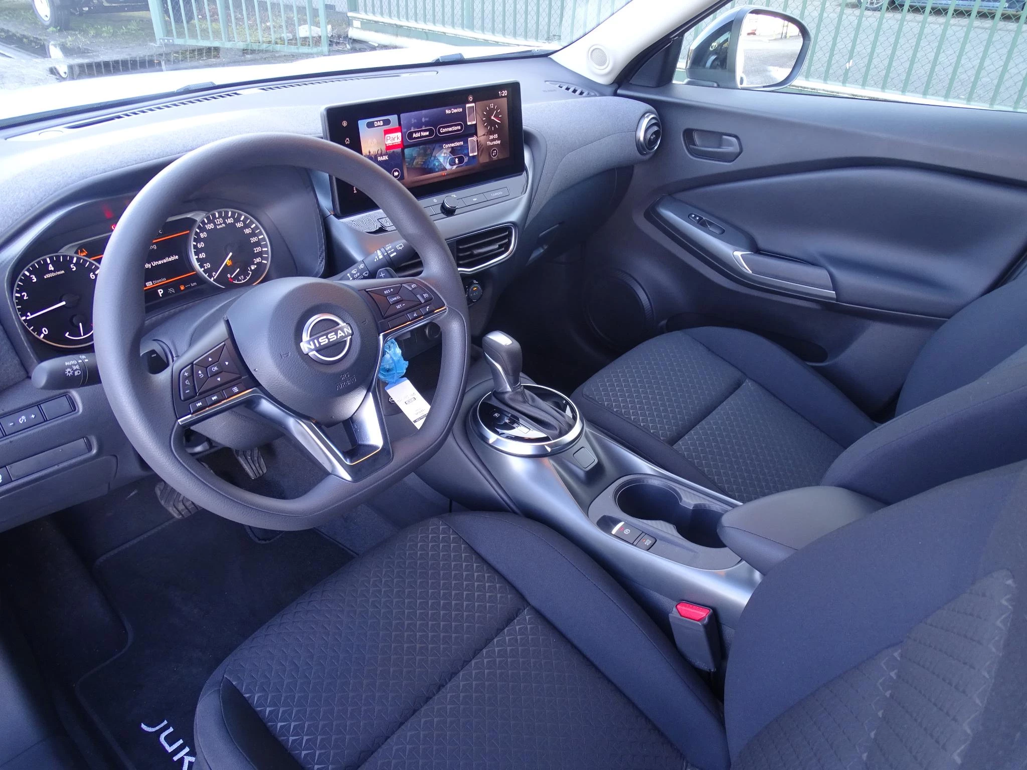 Nissan Juke 1.0 DIG-T Acenta automaat