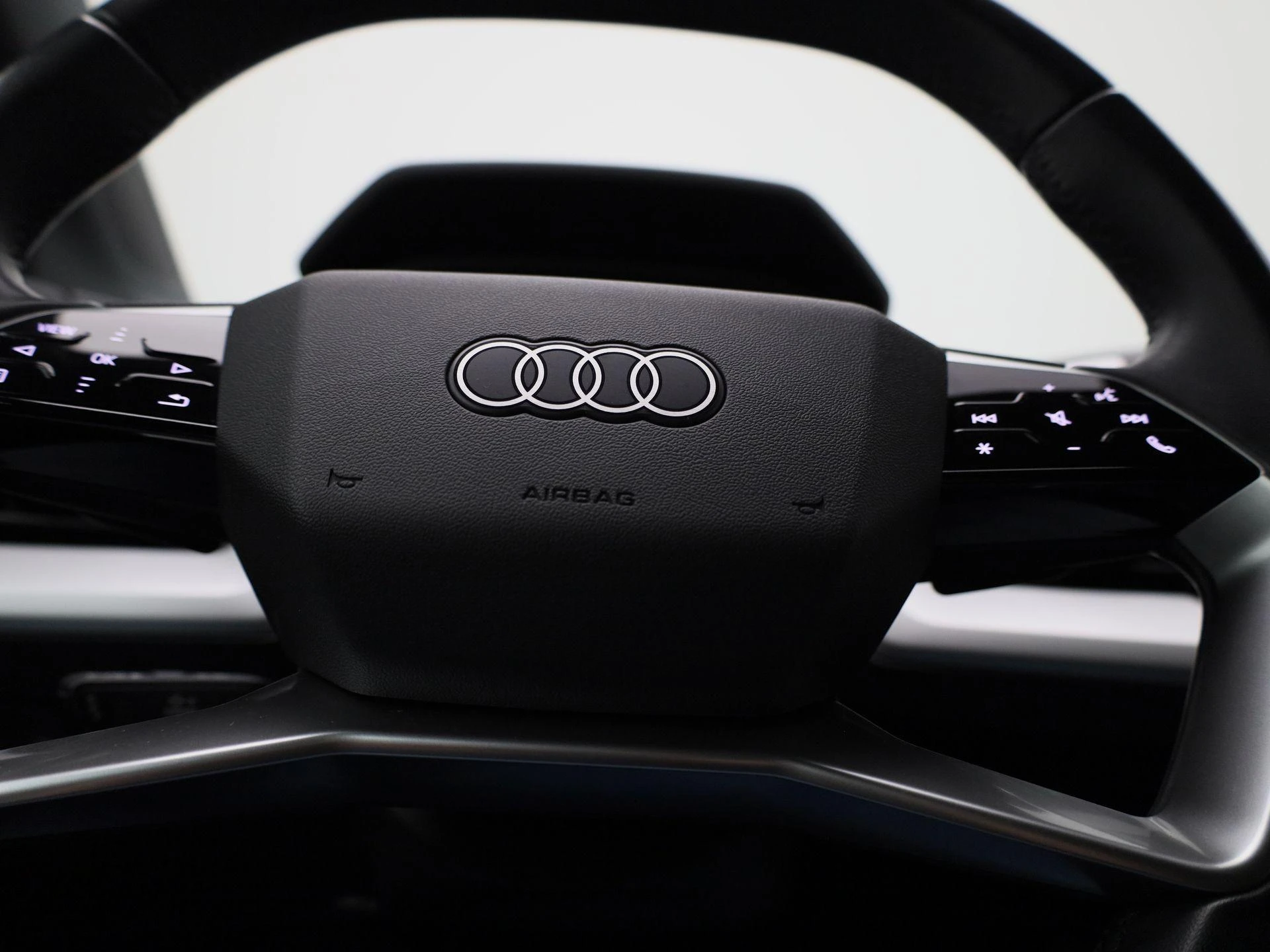 Audi-Q4 e-tron-image-26