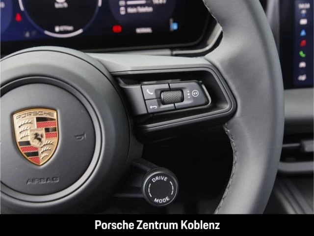Porsche Macan -
