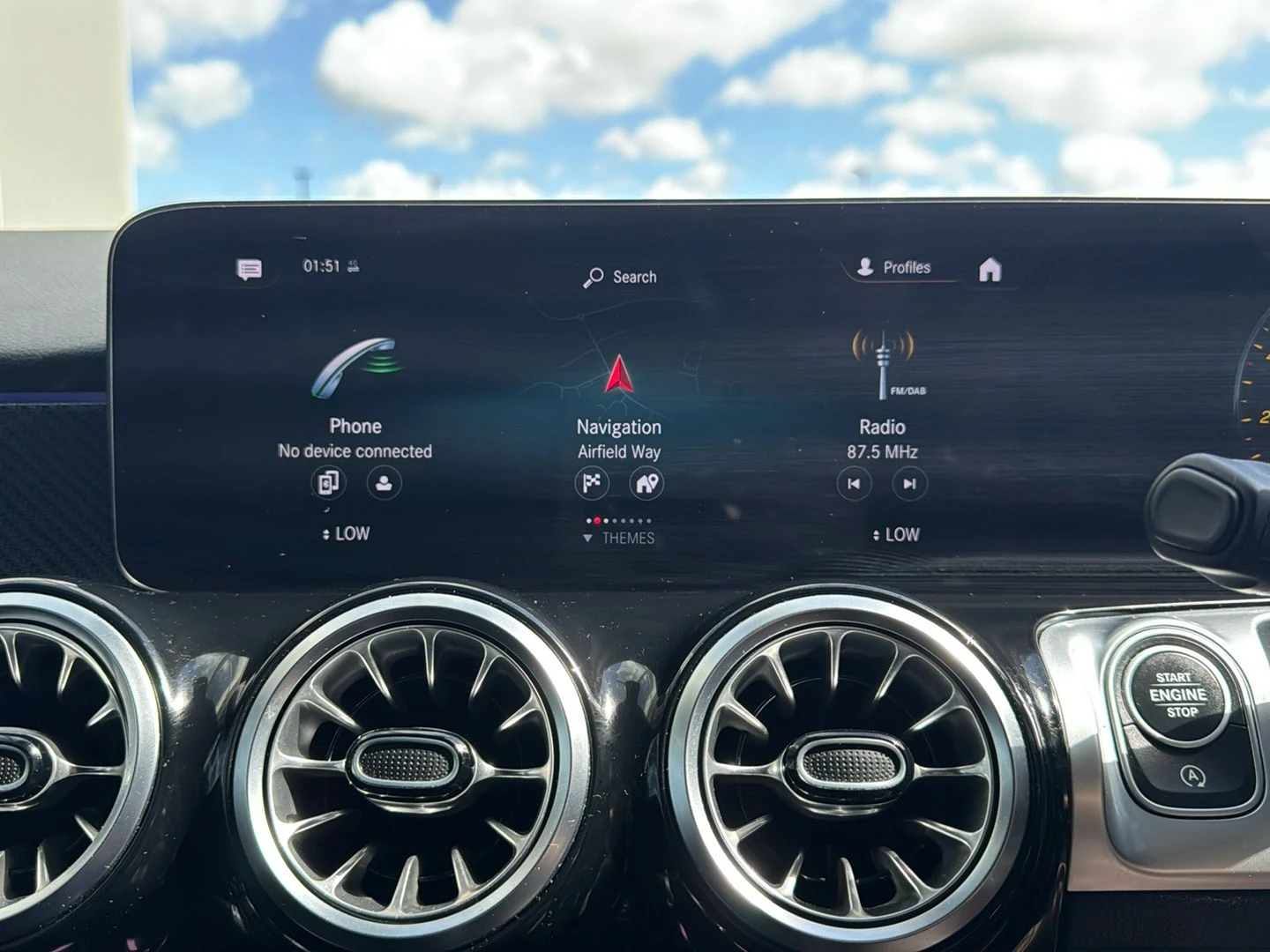 Mercedes-Benz-GLB-image-10
