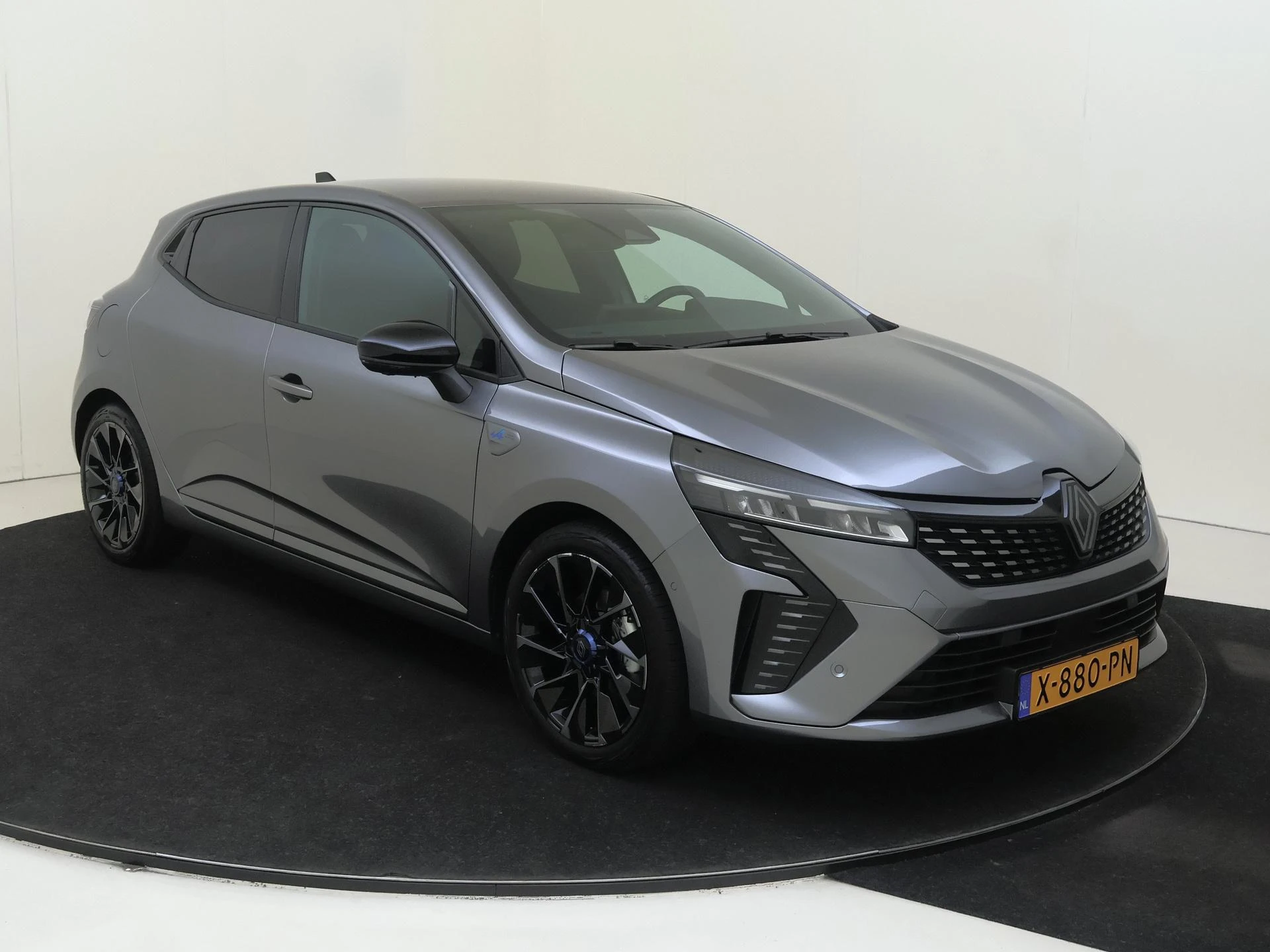Renault-Clio-image-2