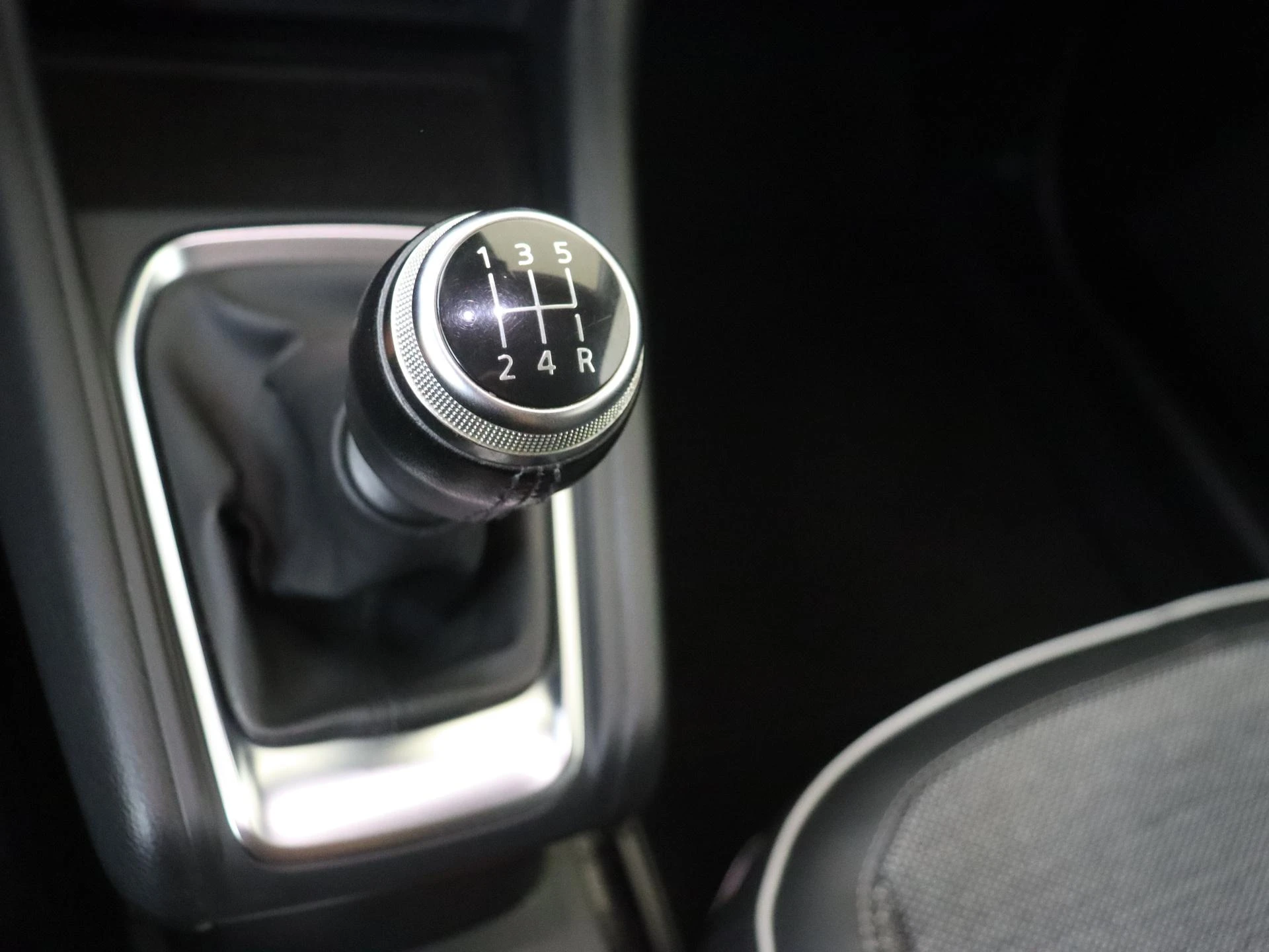 Renault-Captur-image-13