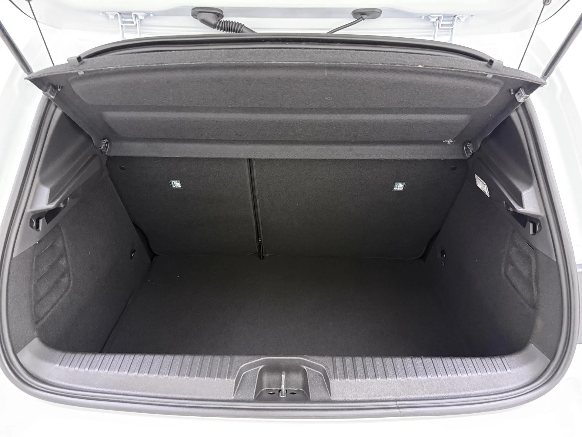 Mitsubishi-Colt-image-5