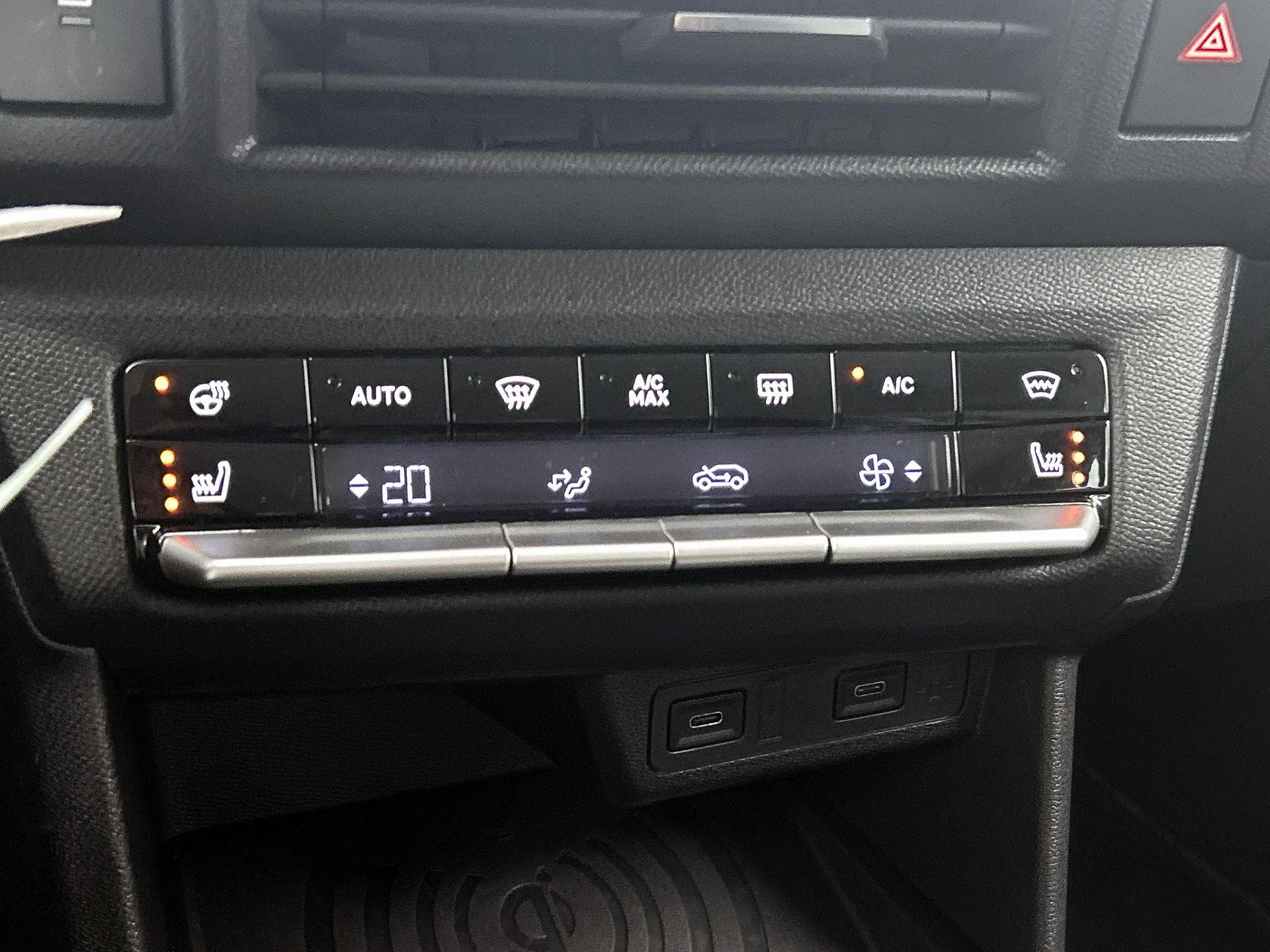 Opel-Frontera-image-18