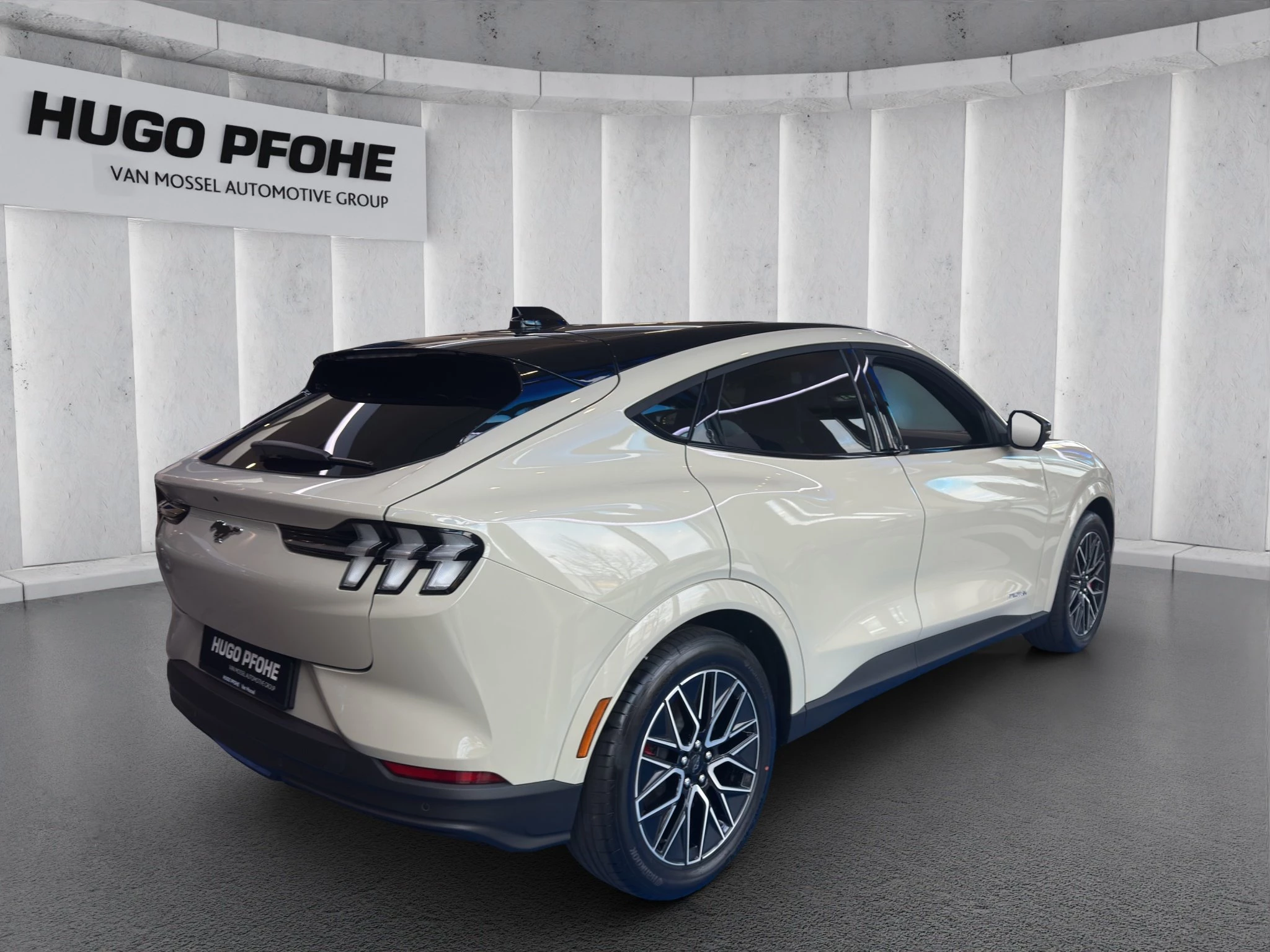 Ford-Mustang Mach-E-image-3