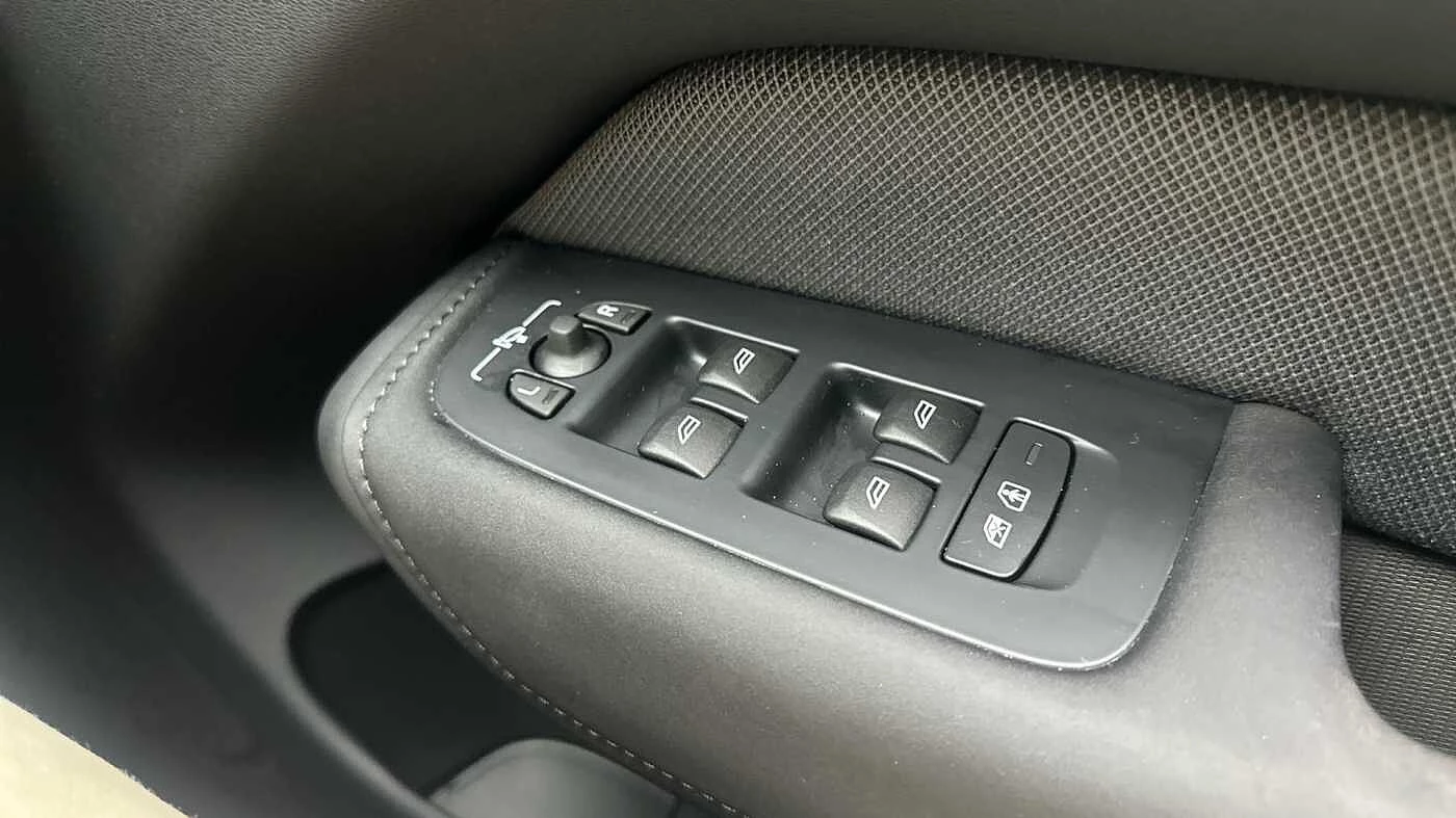 Volvo-XC60-image-52