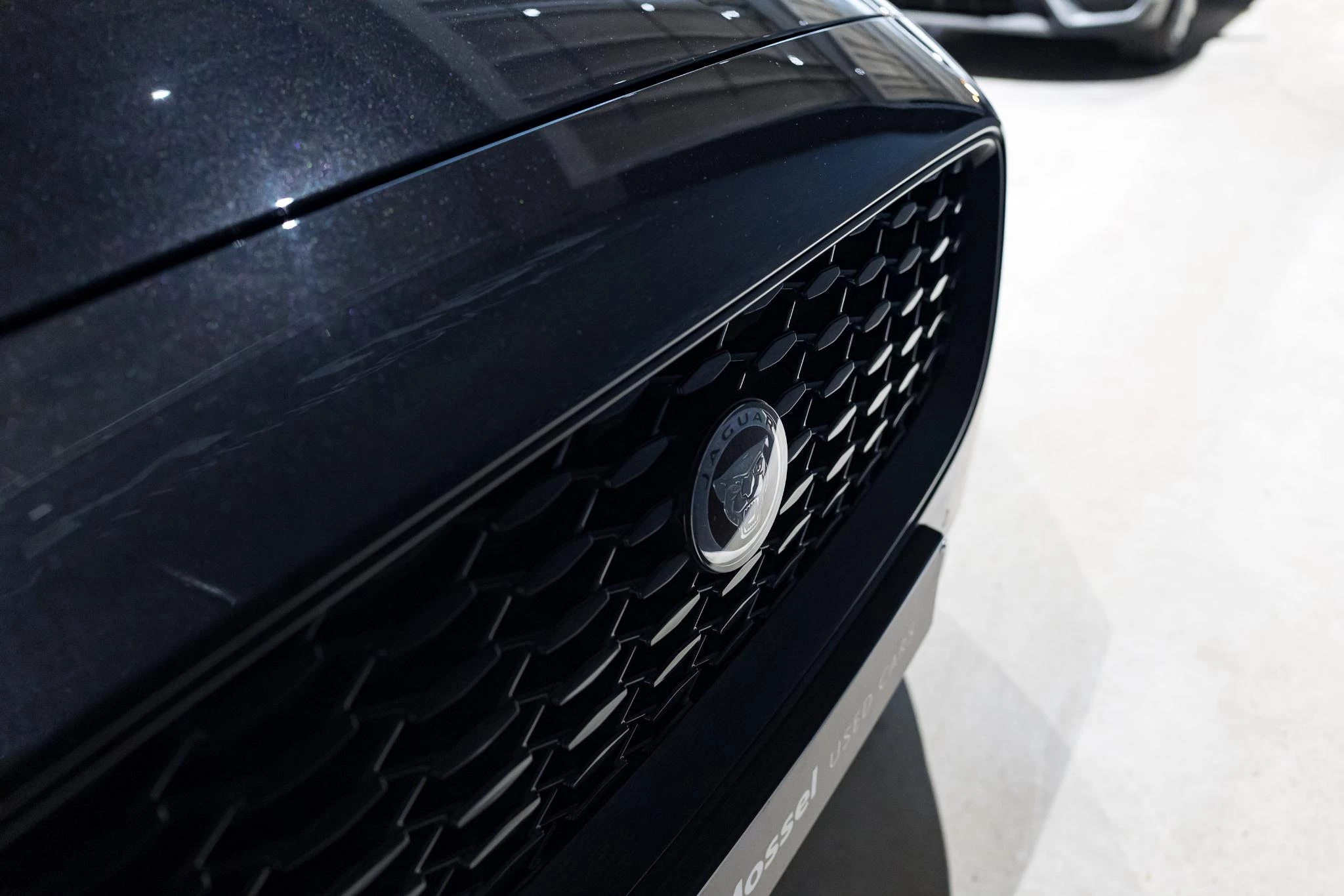 Jaguar-E-PACE-image-25