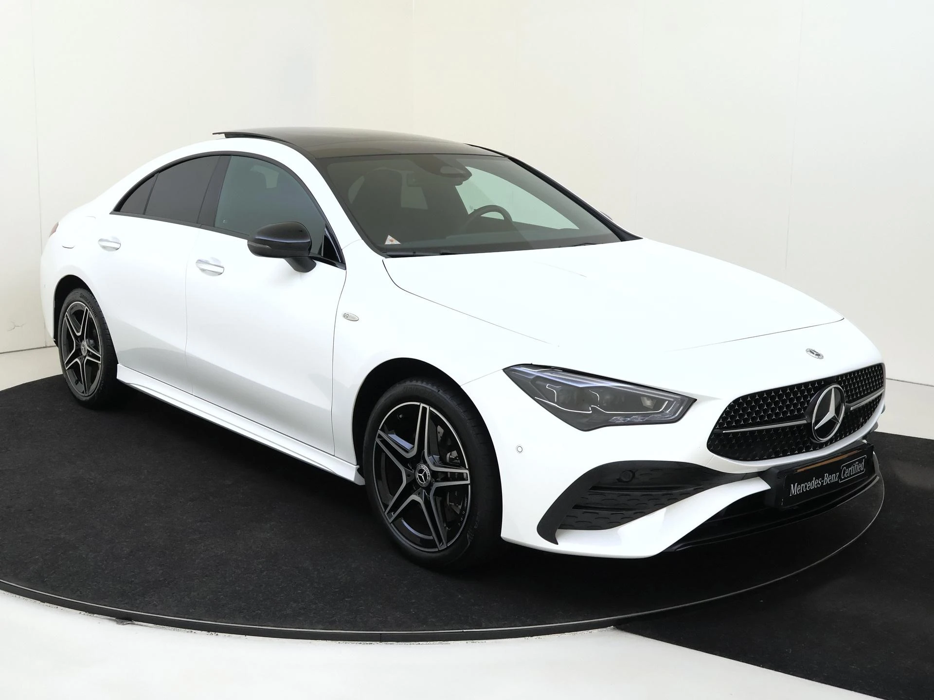 Mercedes-Benz-CLA-image-1