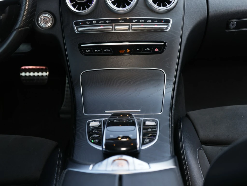 Mercedes-Benz-C-Klasse-image-18