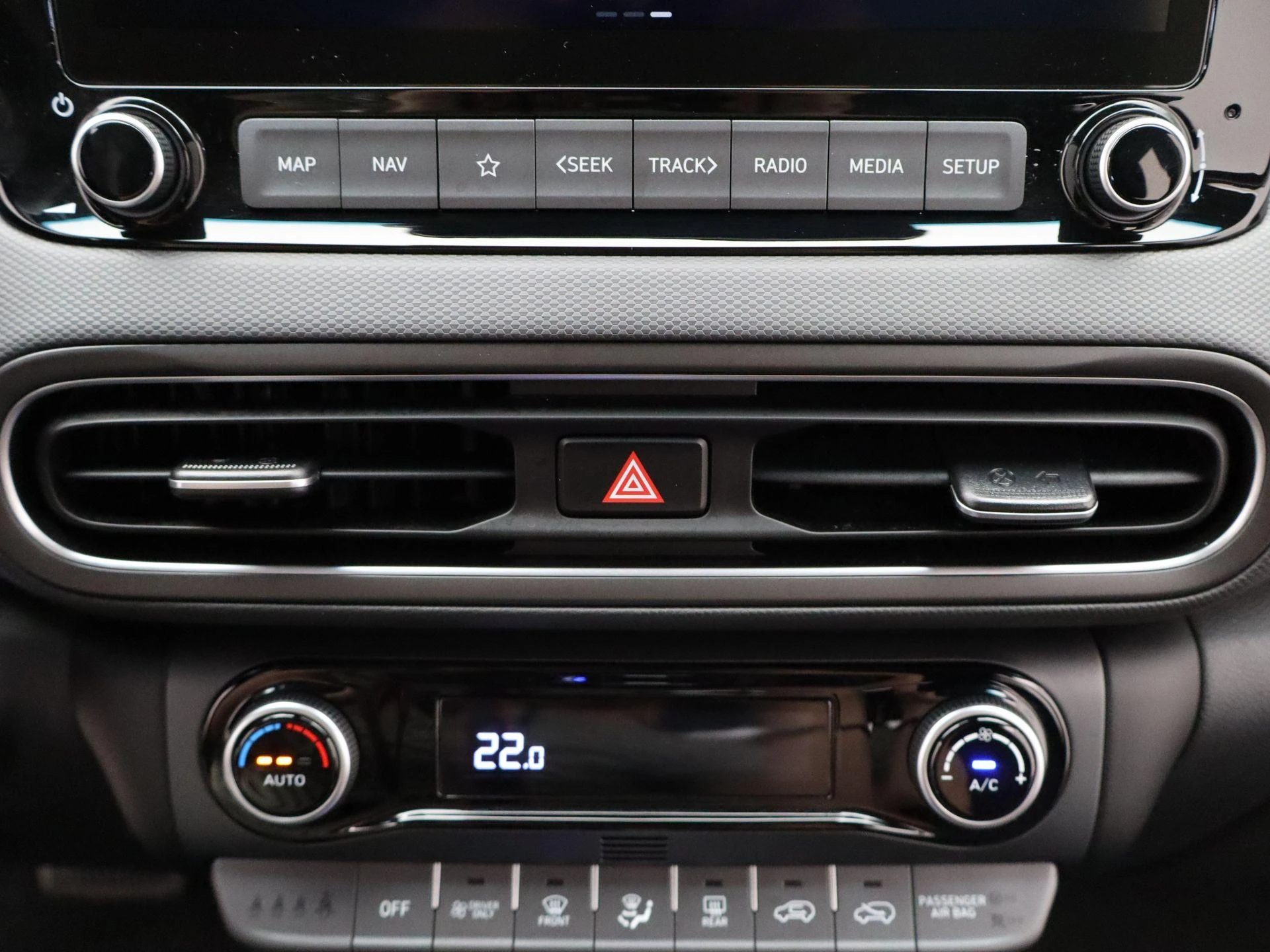 Hyundai-Kona-image-18